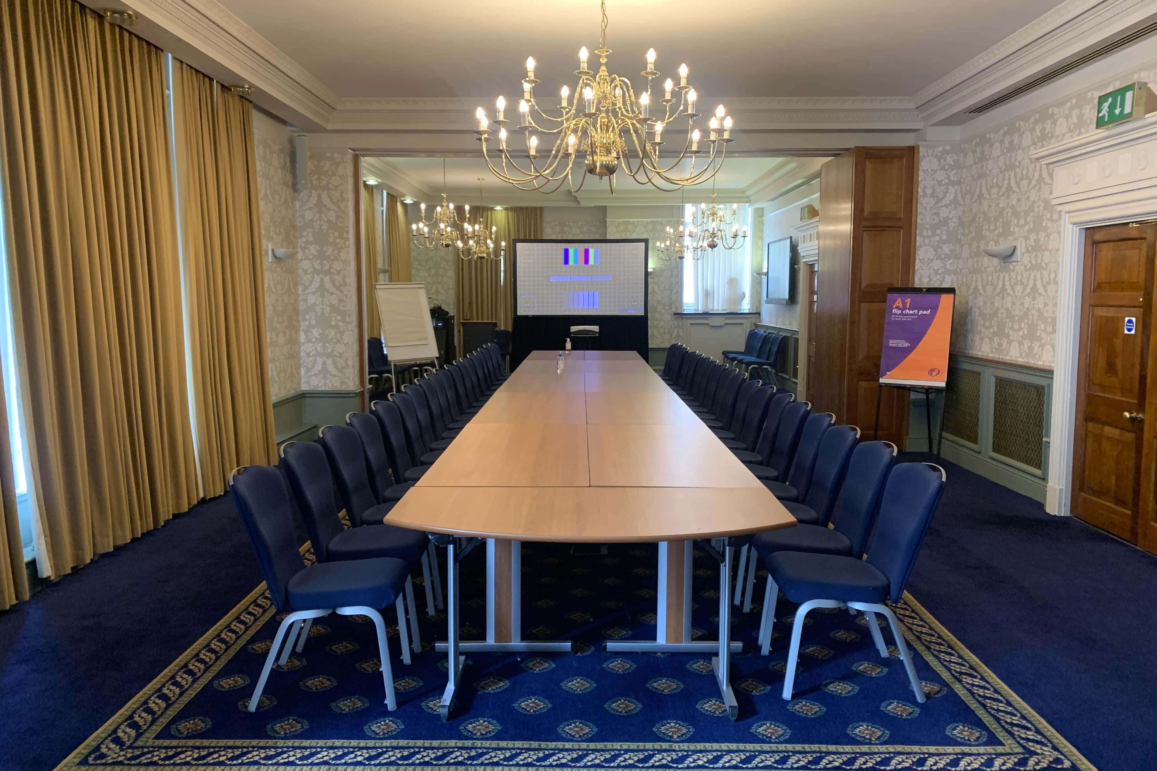 Strand, Fleet & Bell Suite 3