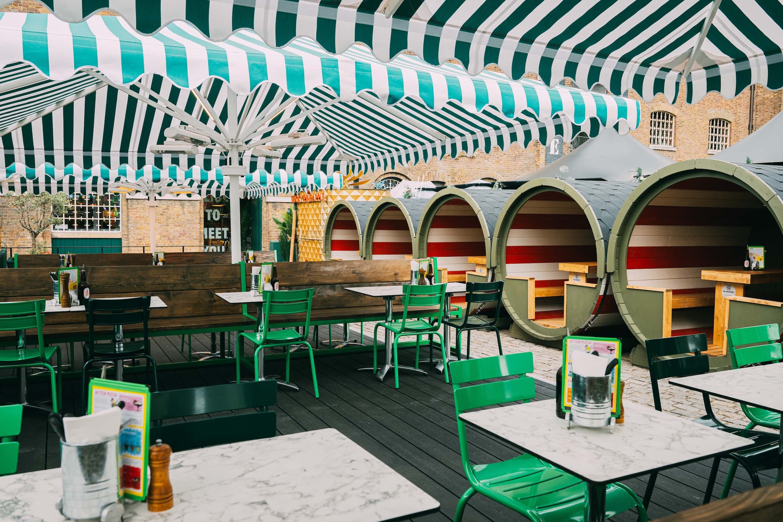 Sunny Quayside Terrace 1