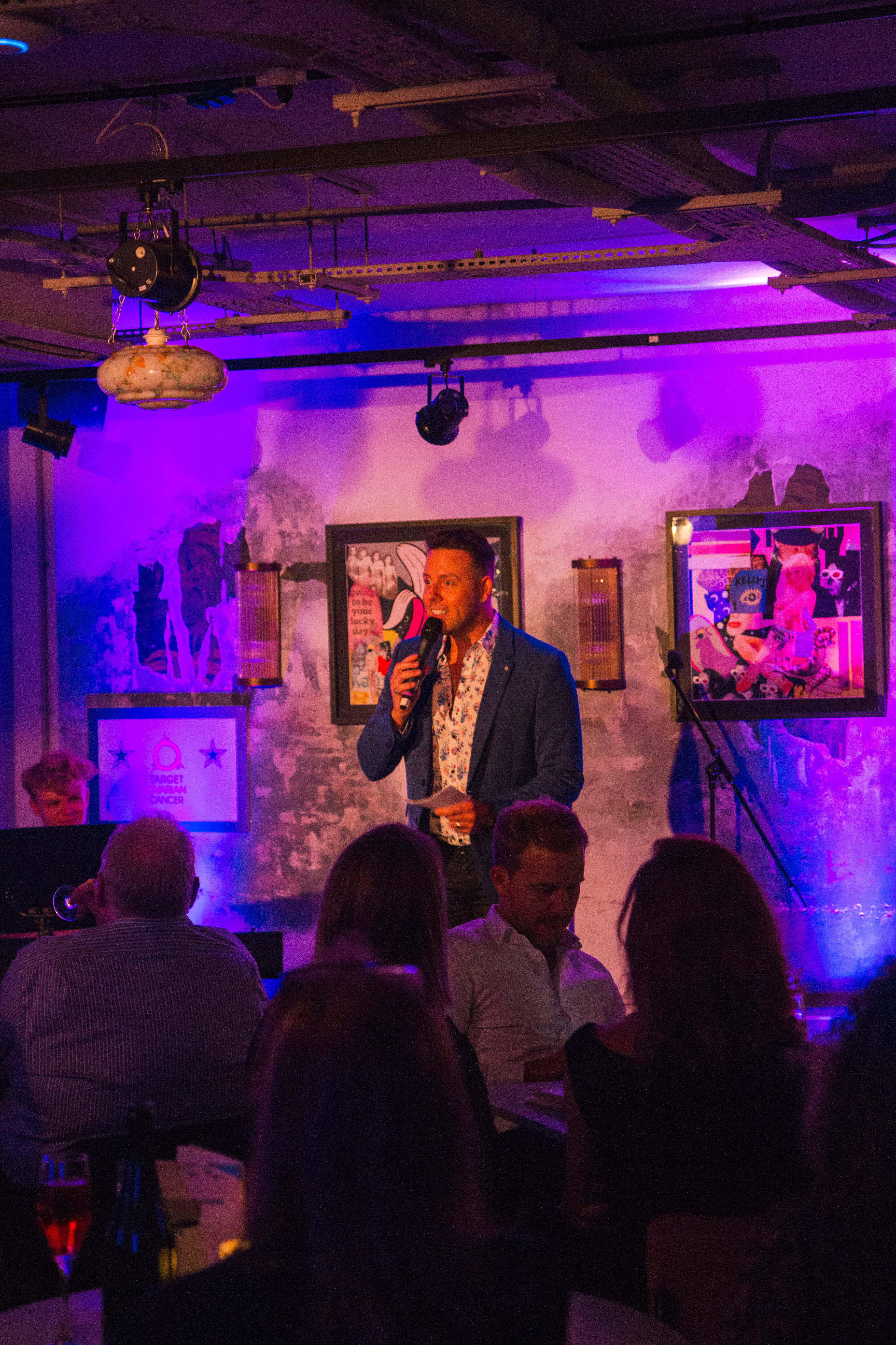 THE ARTIST LOUNGE DOWNSTAIRS 5