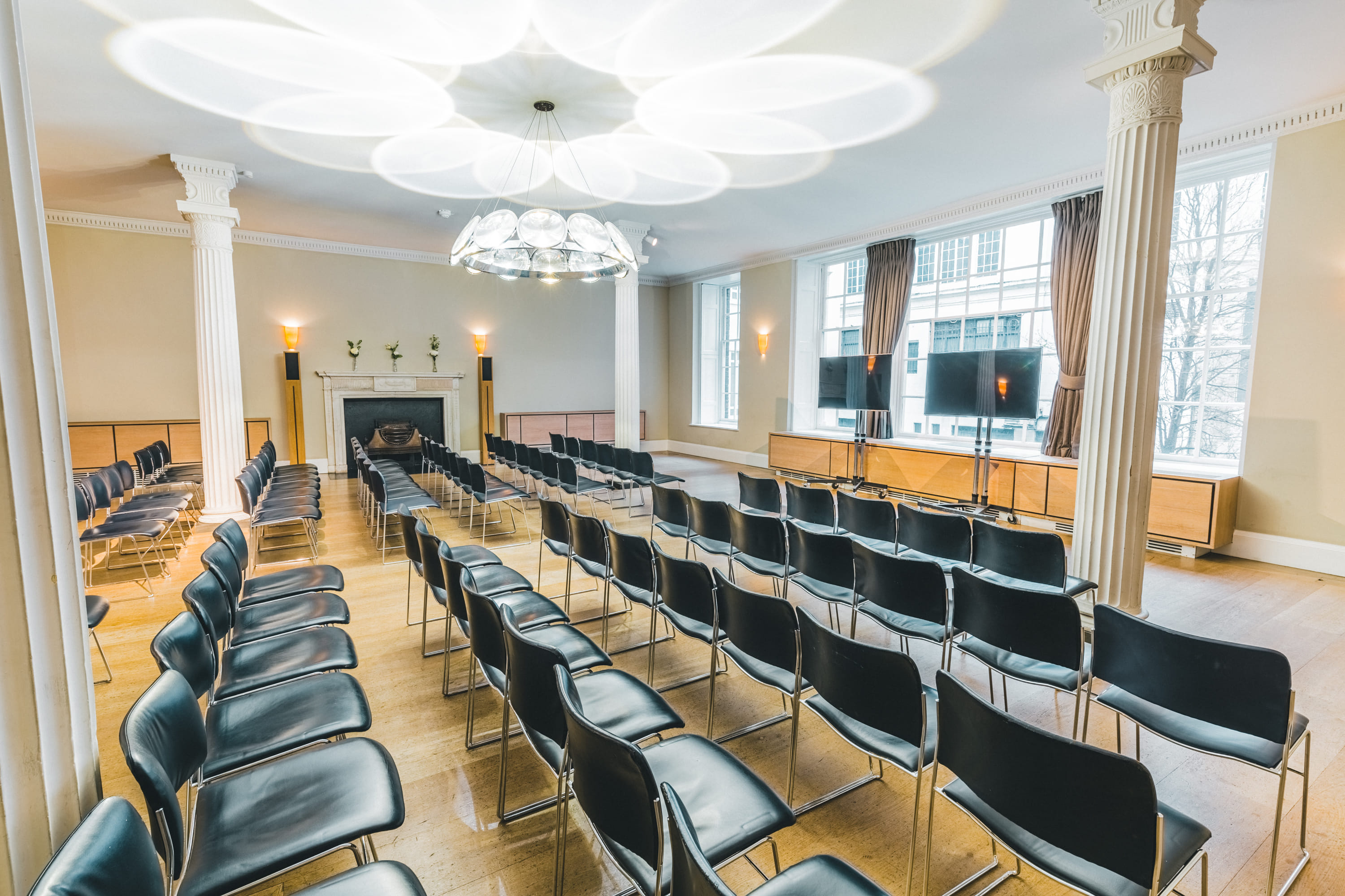 Benjamin Franklin Room 6