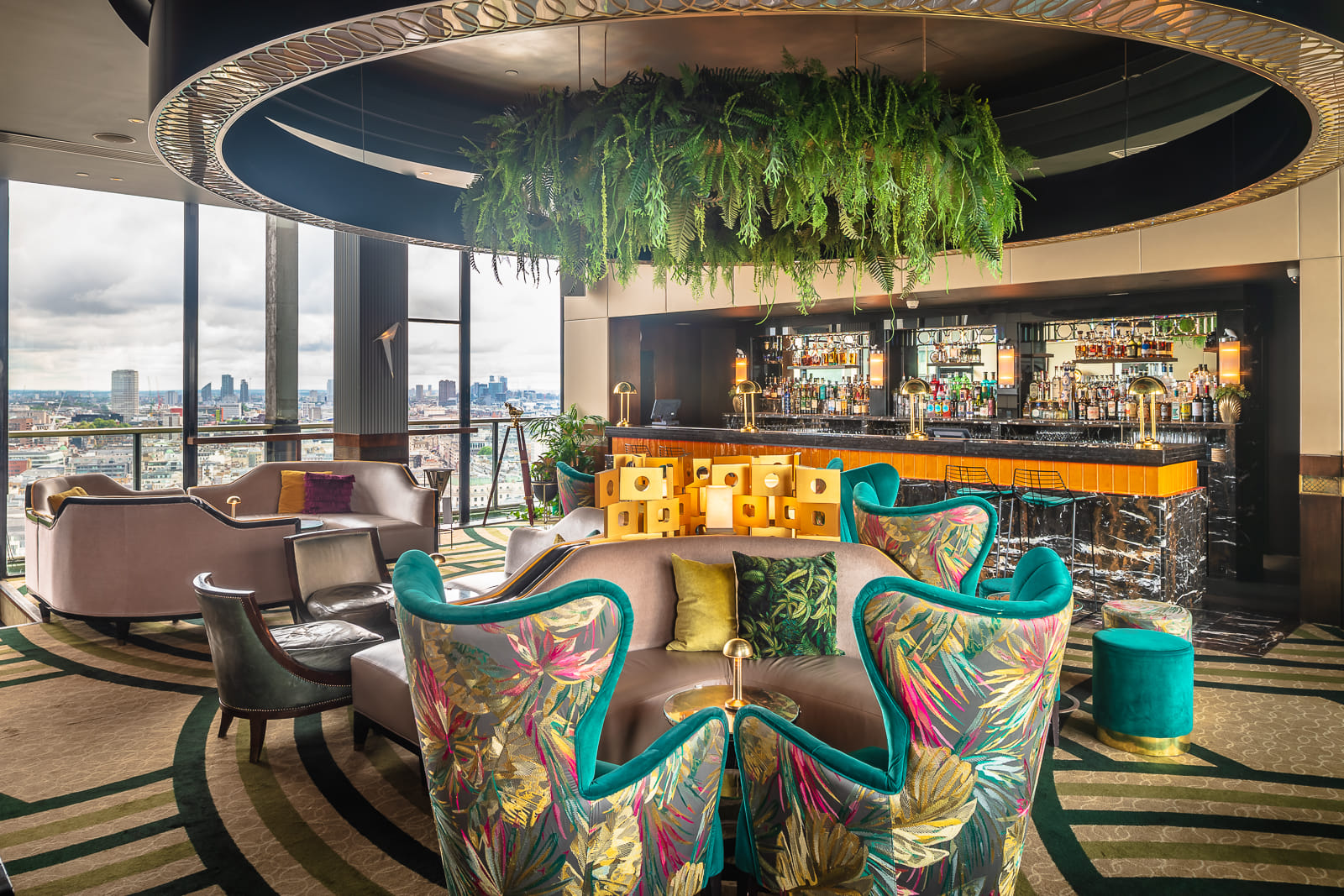 10 Degrees Sky Bar 1