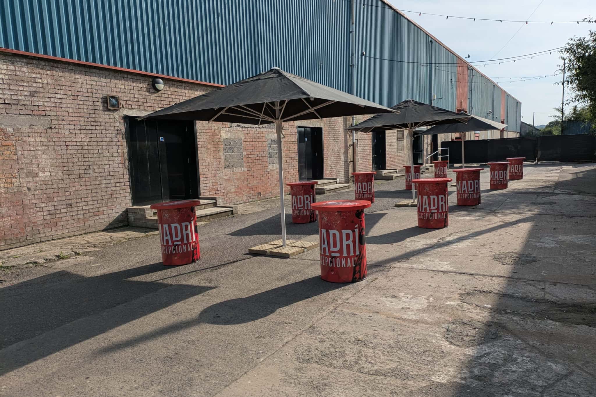 Treeside & Main Space 16