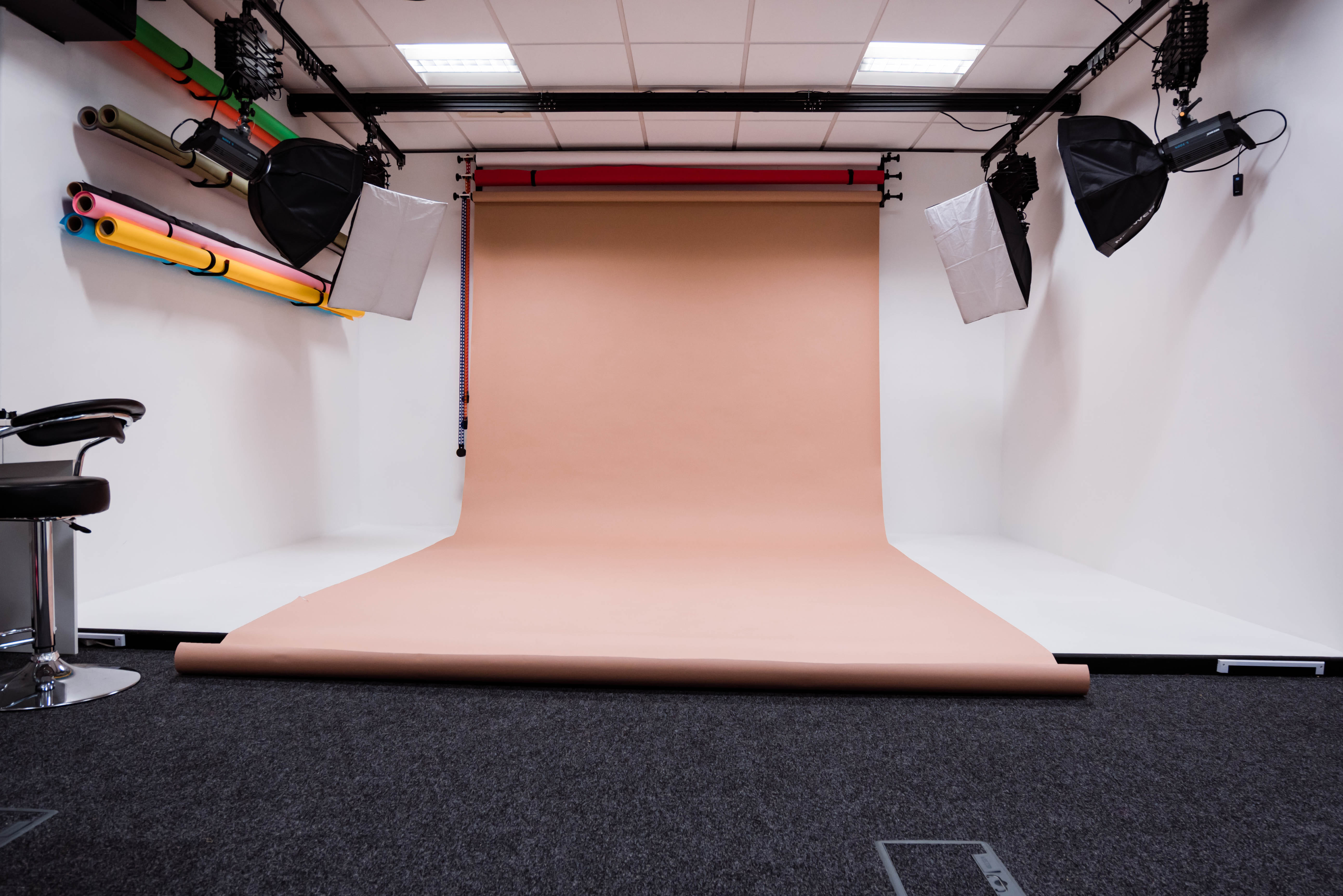 Photography & Flim Studio 12