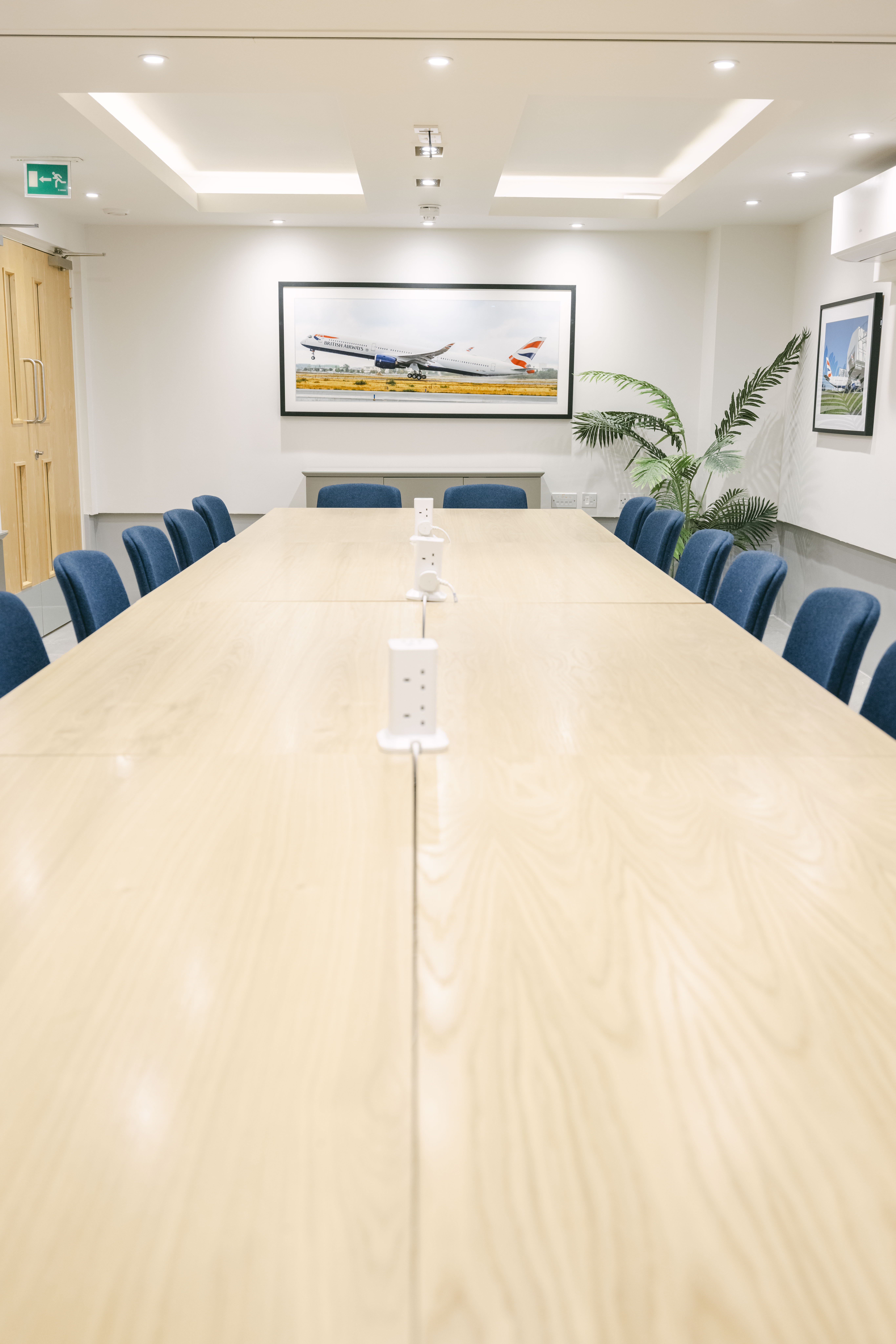 AIRBUS Boardroom 3