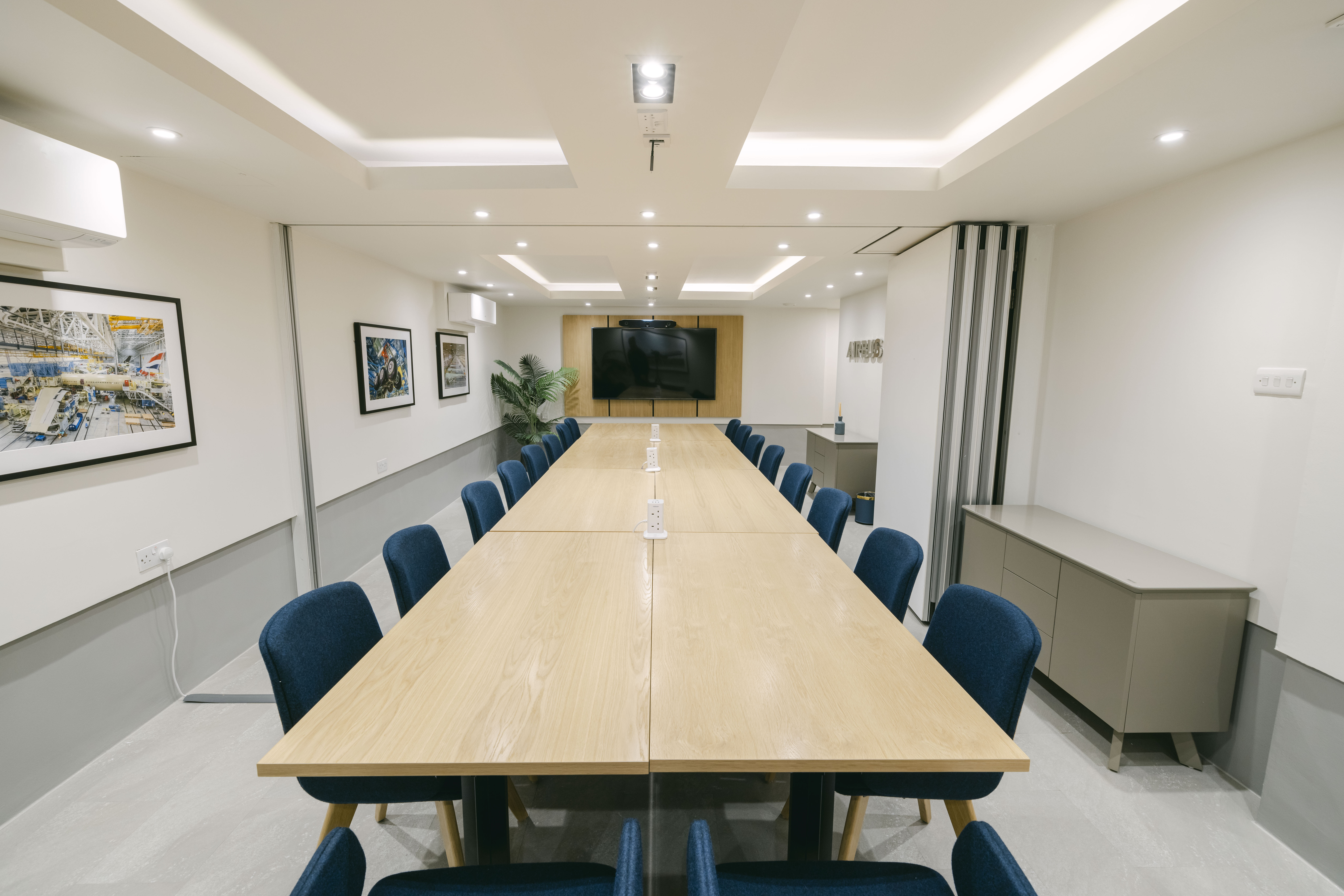 AIRBUS Boardroom