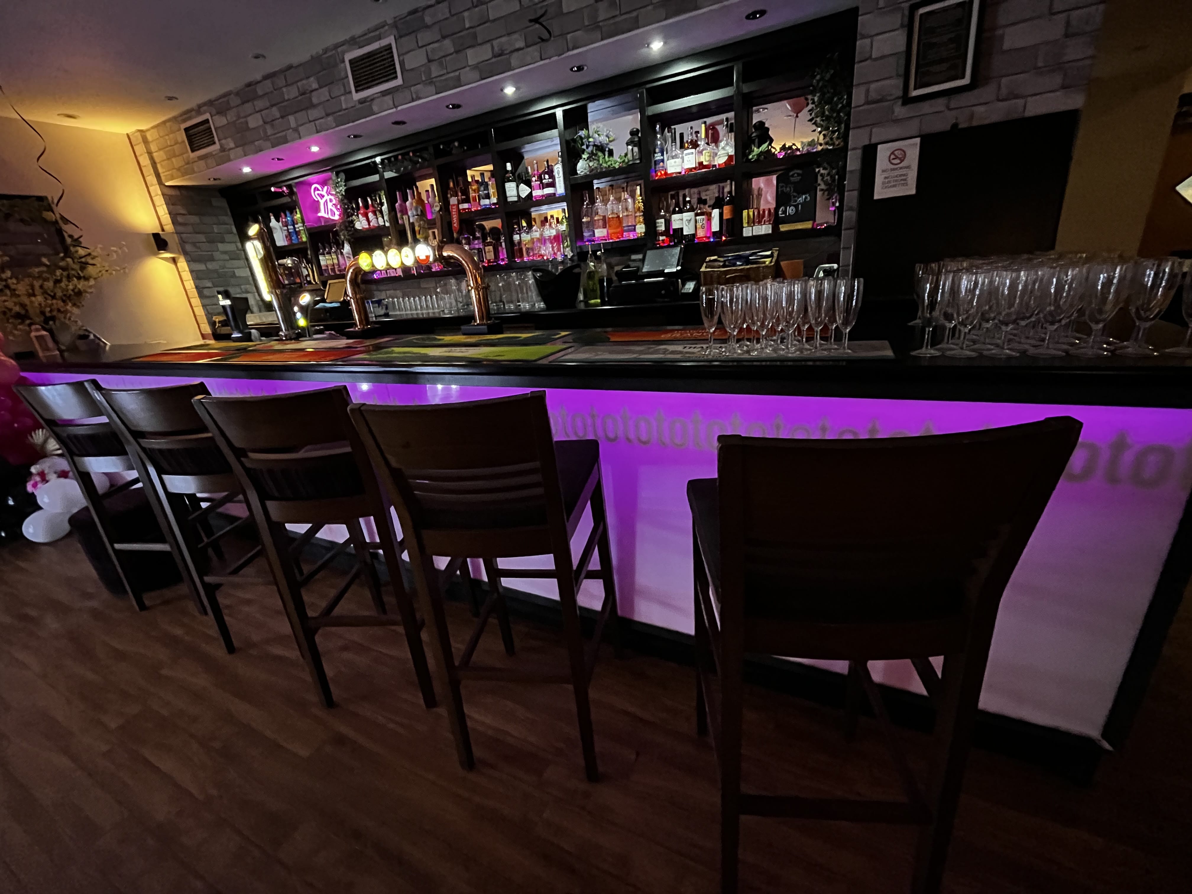 Private Lounge Bar & Gated Roof Terrace 5