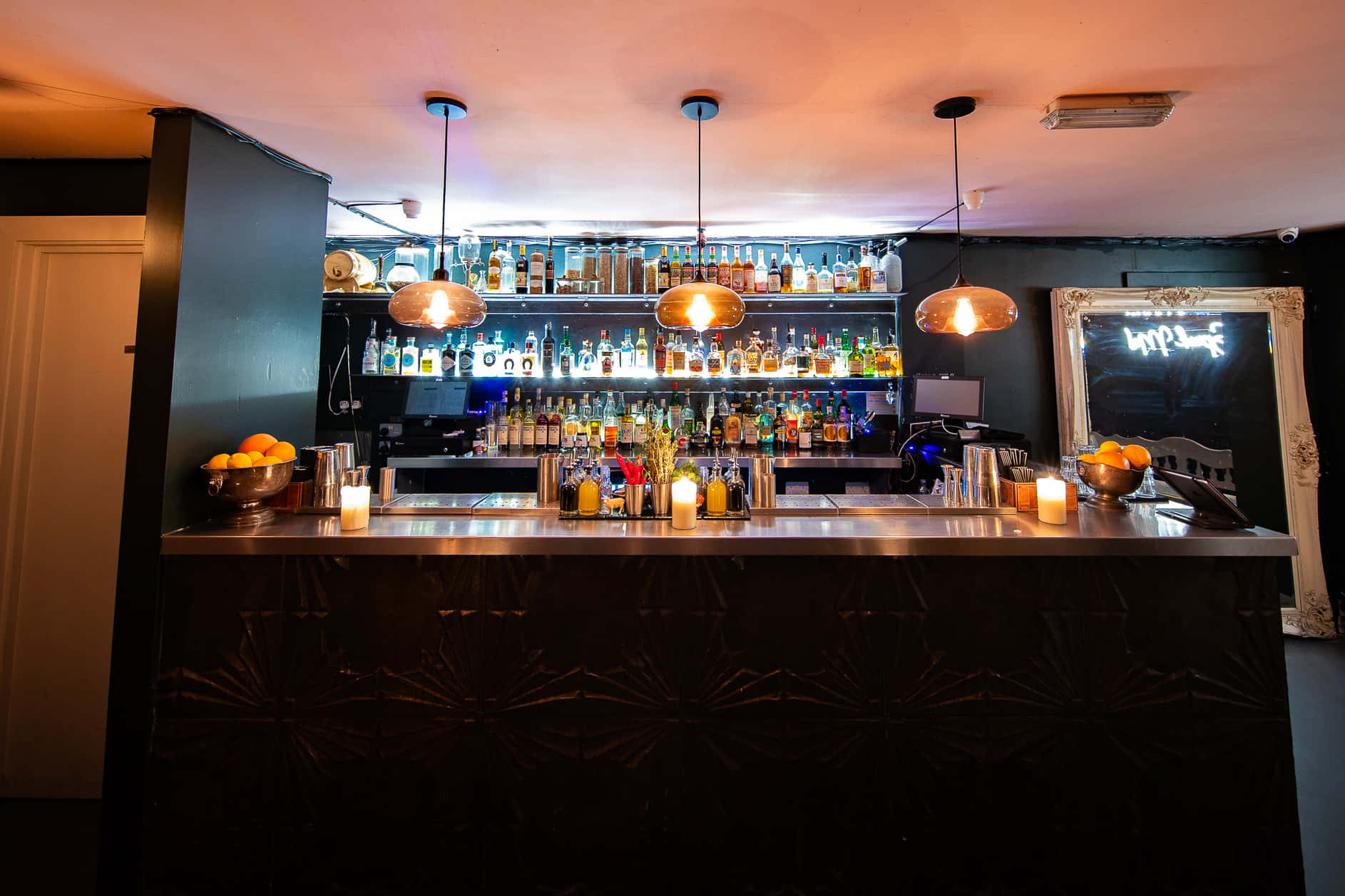 Room Through The Looking Glass 7