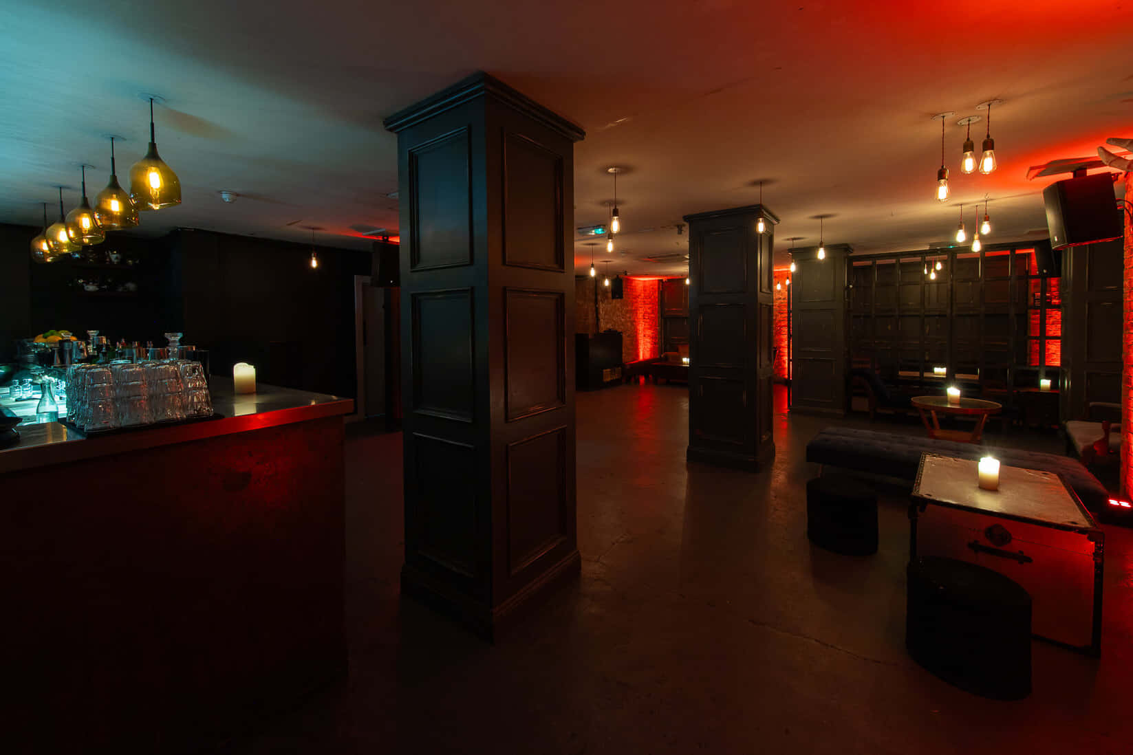 Room Through The Looking Glass 12