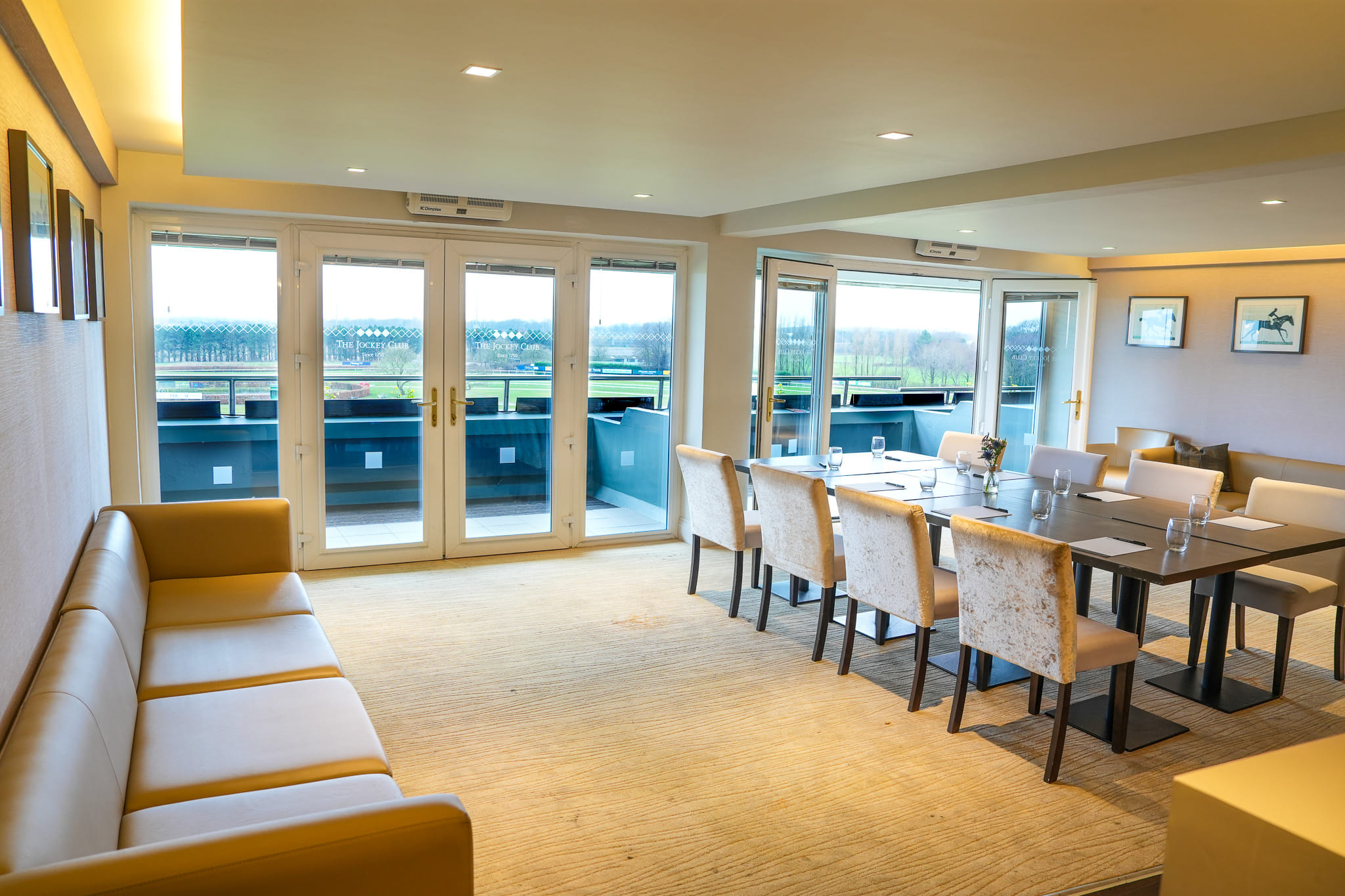 Hospitality Double Box