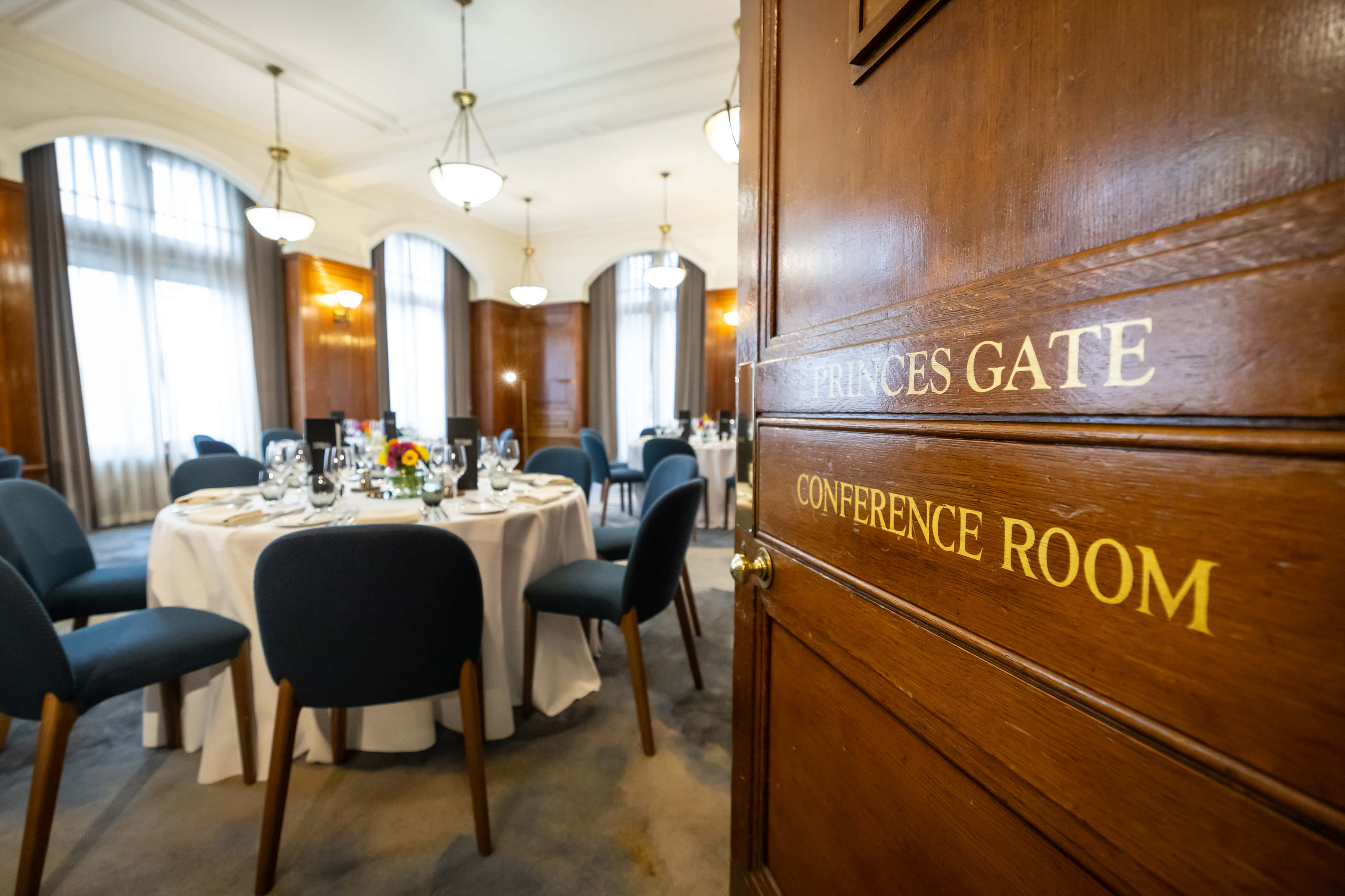 Princes Gate, Heritage Room 3D tour