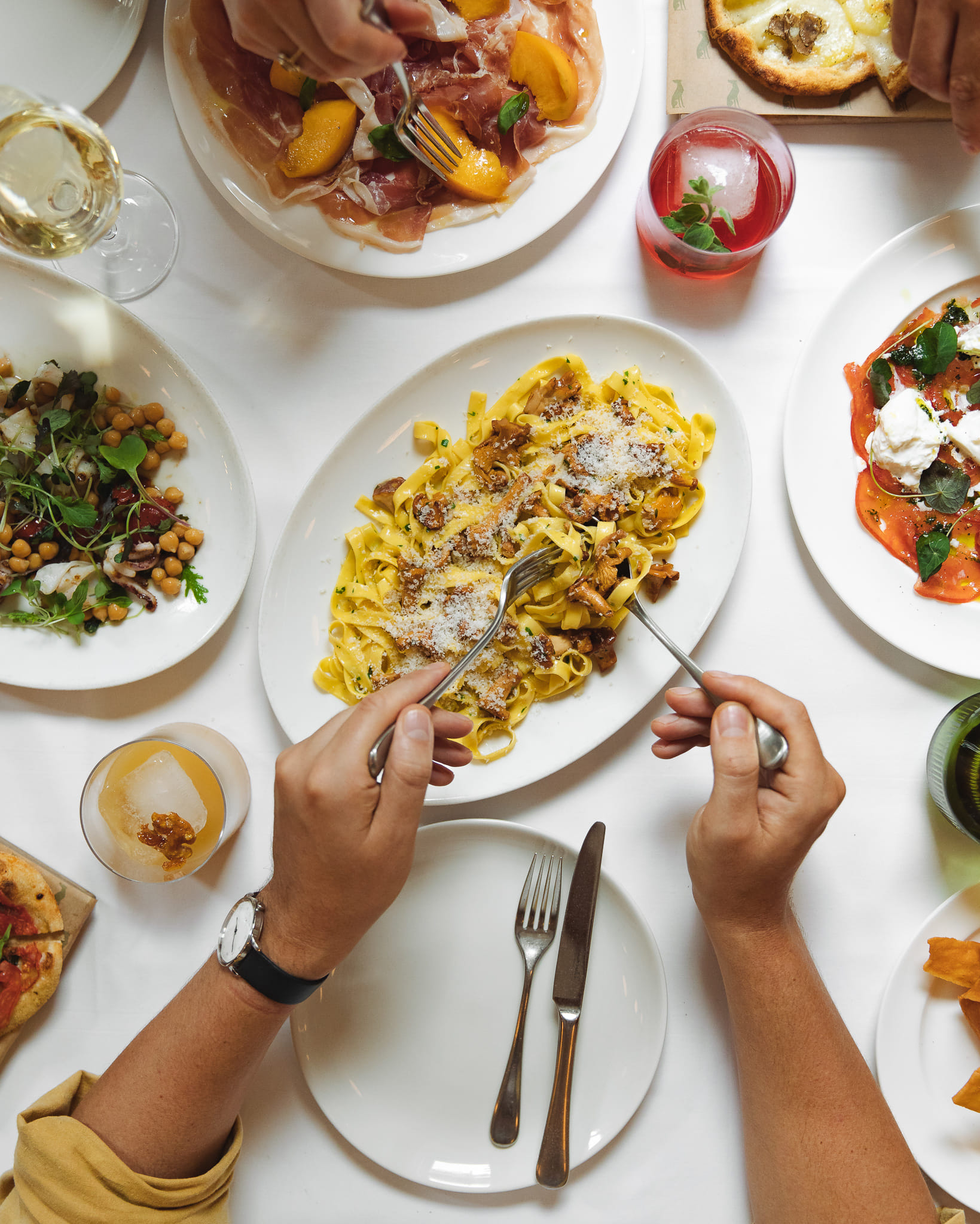 The Garden Room - Cocktail Bar & Private Dining Room  8