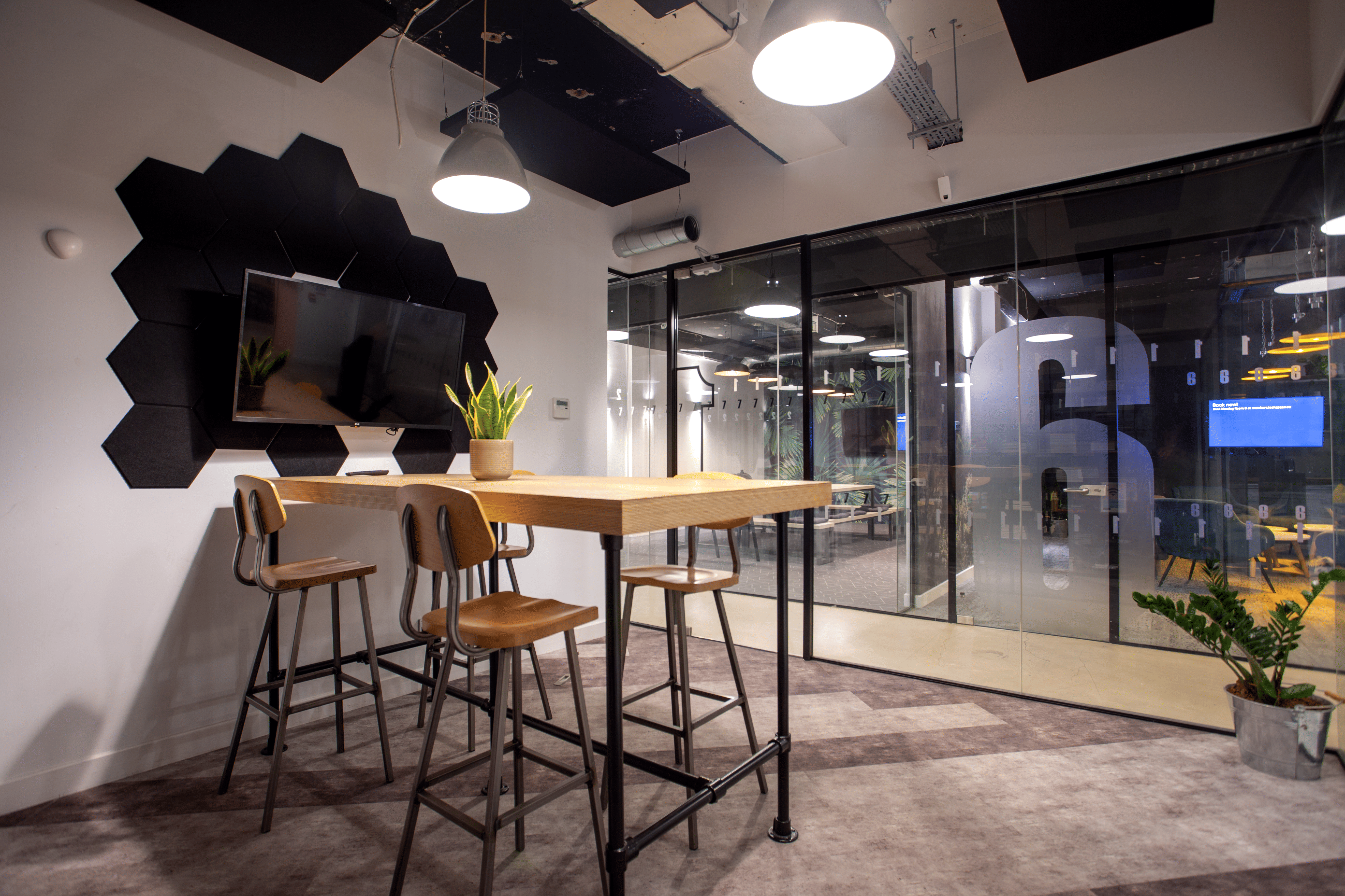 Meeting room for 4 people (MR1) 1