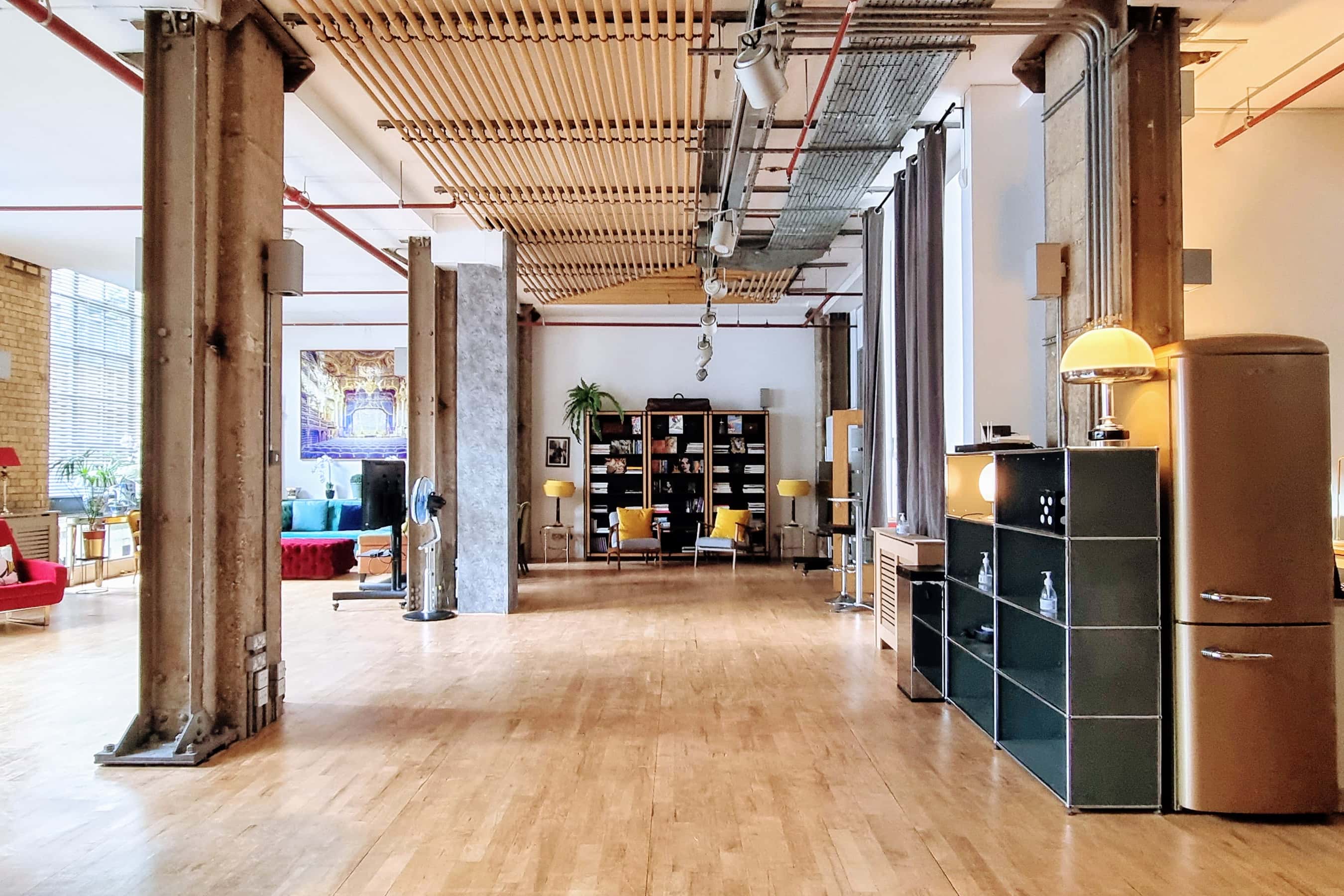 The New Yorker Gallery 23