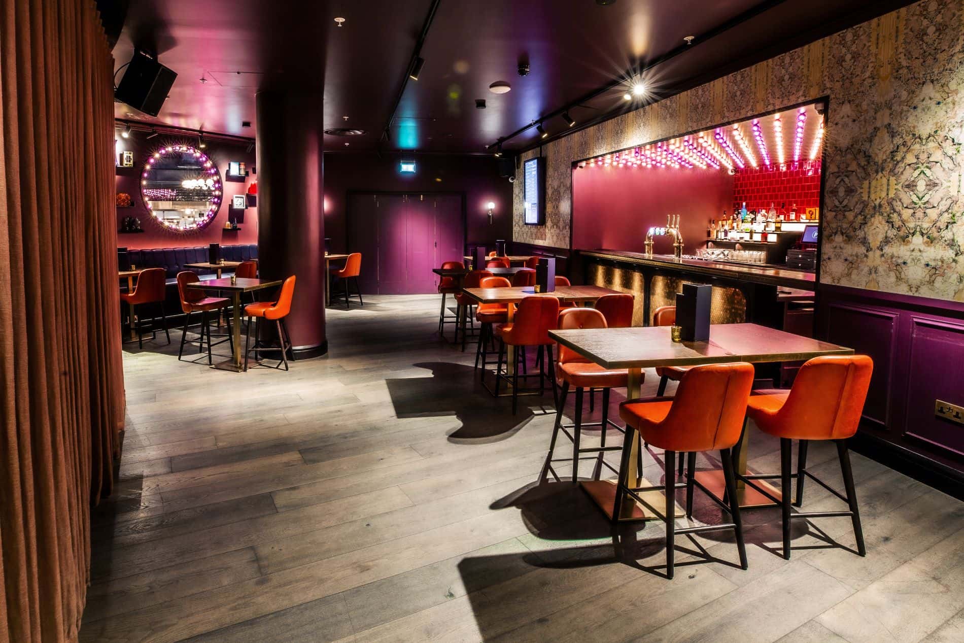 Ruby Private Room 3D tour