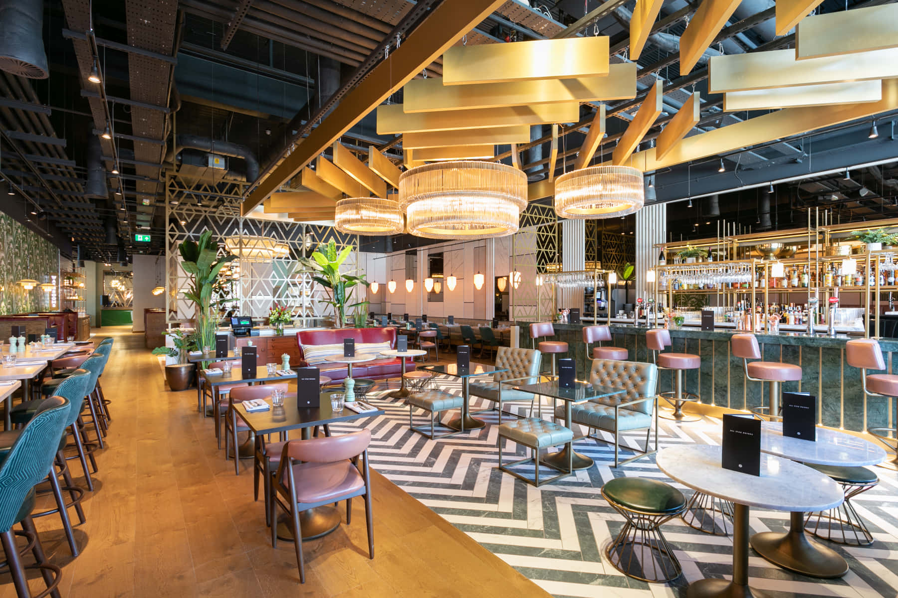 Main Hall Exclusive 3D tour