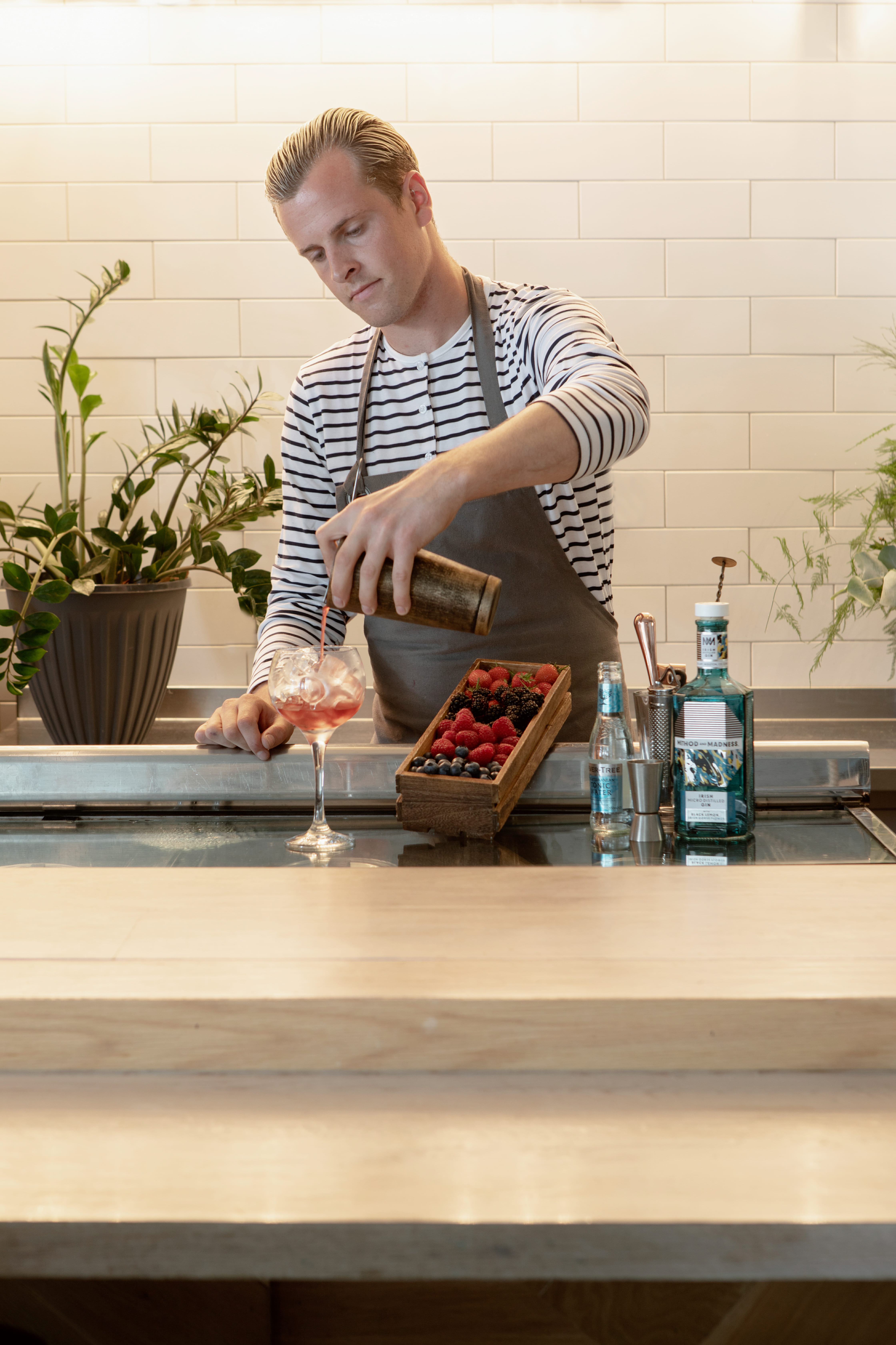 The Ocean Bar & Bistro 8