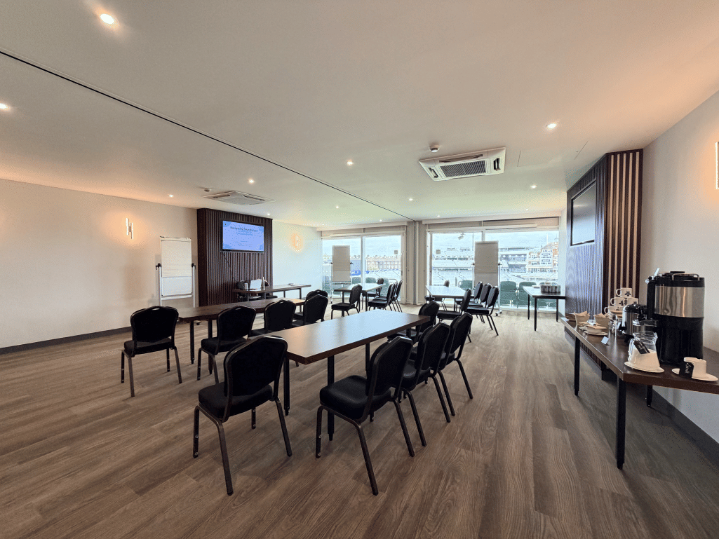 Double Executive Box 3