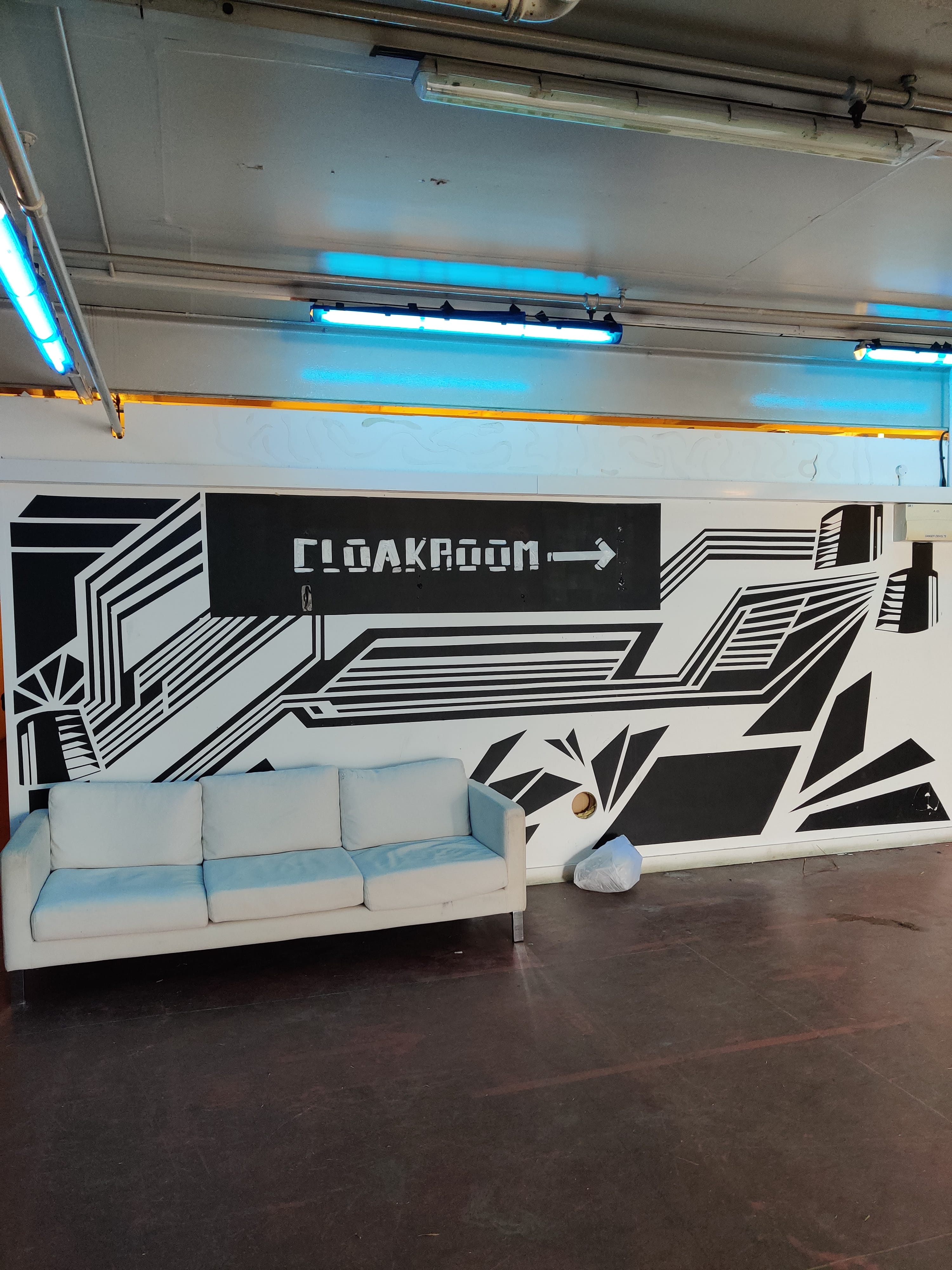 U7 Studios (Hideaway) 8