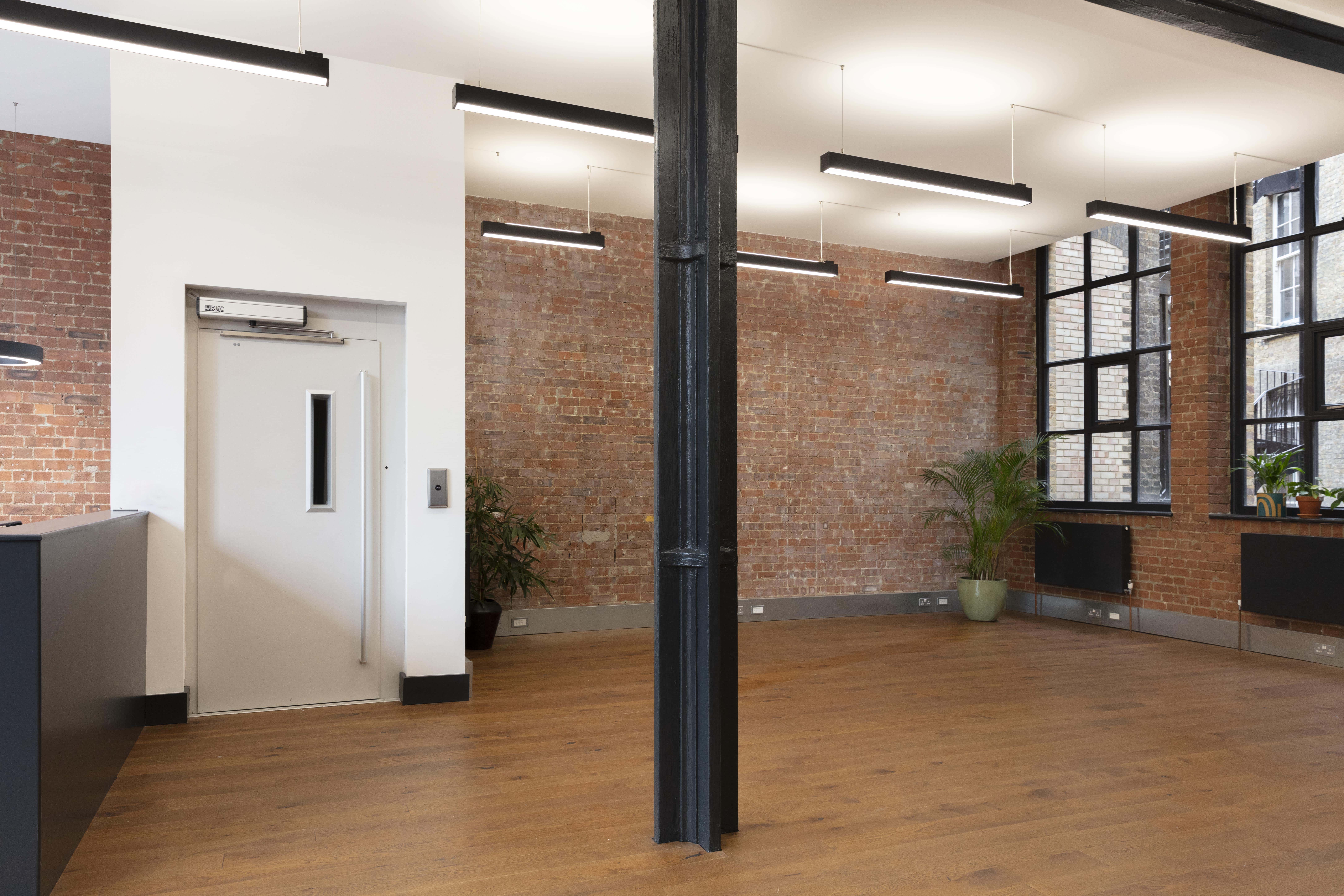Ona. Studio - Central London Photo / Video Studio 7