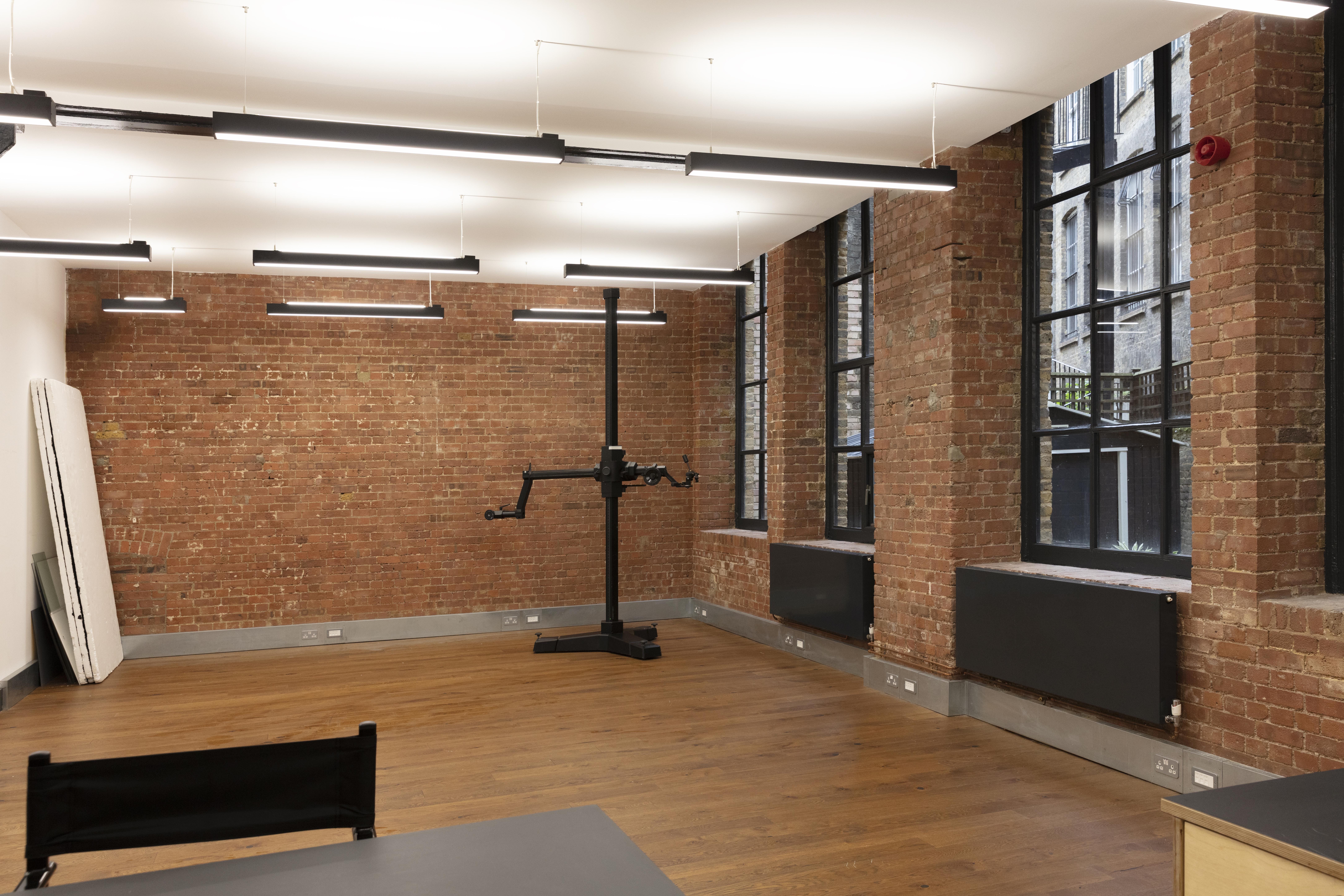 Ona. Studio - Central London Photo / Video Studio 10