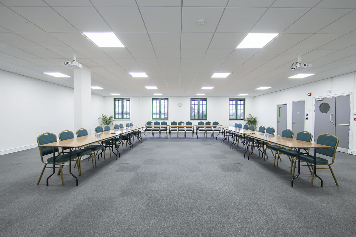 Premier Suites - Meeting Room  1