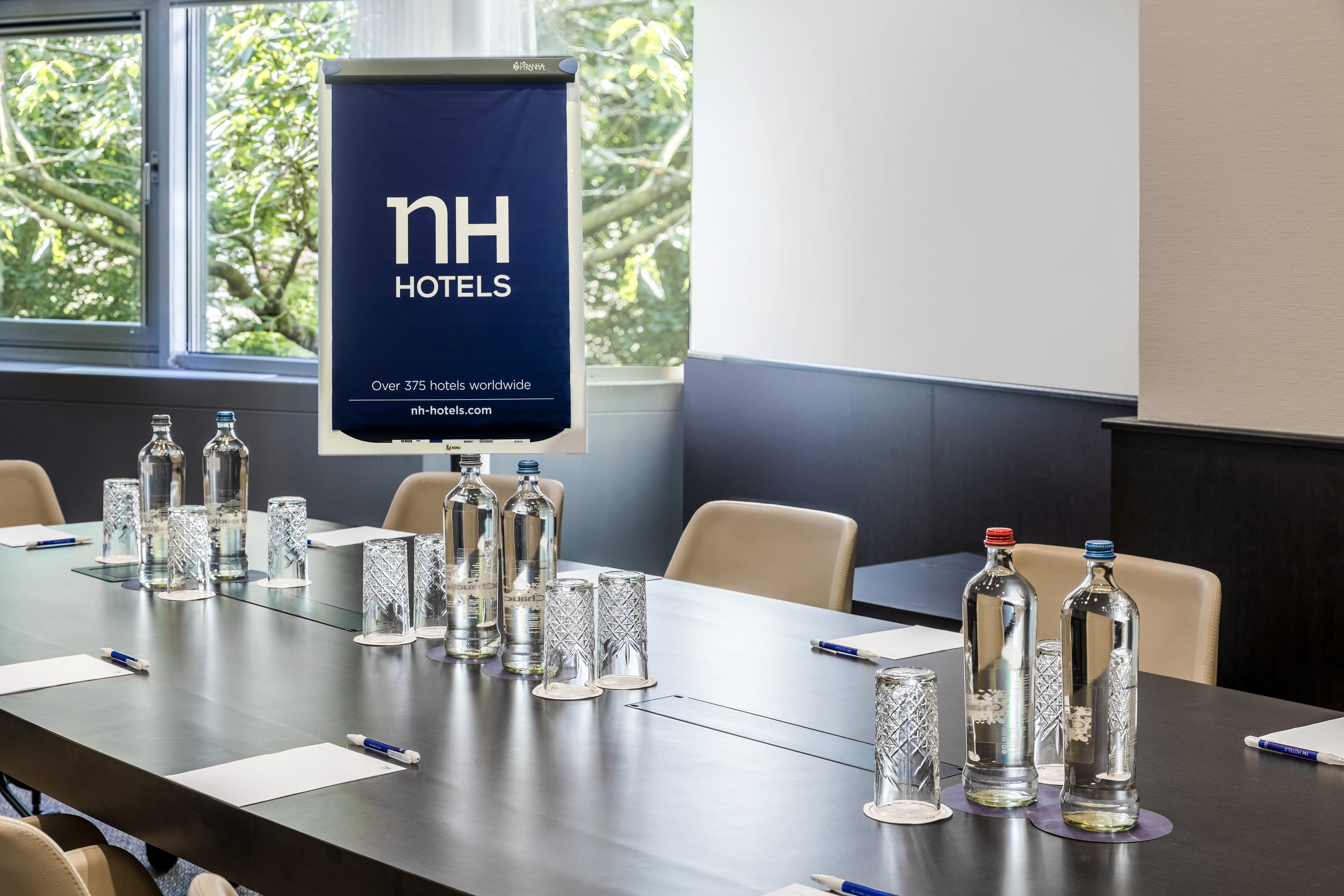 Meeting Rooms of 150m2 (5x available)