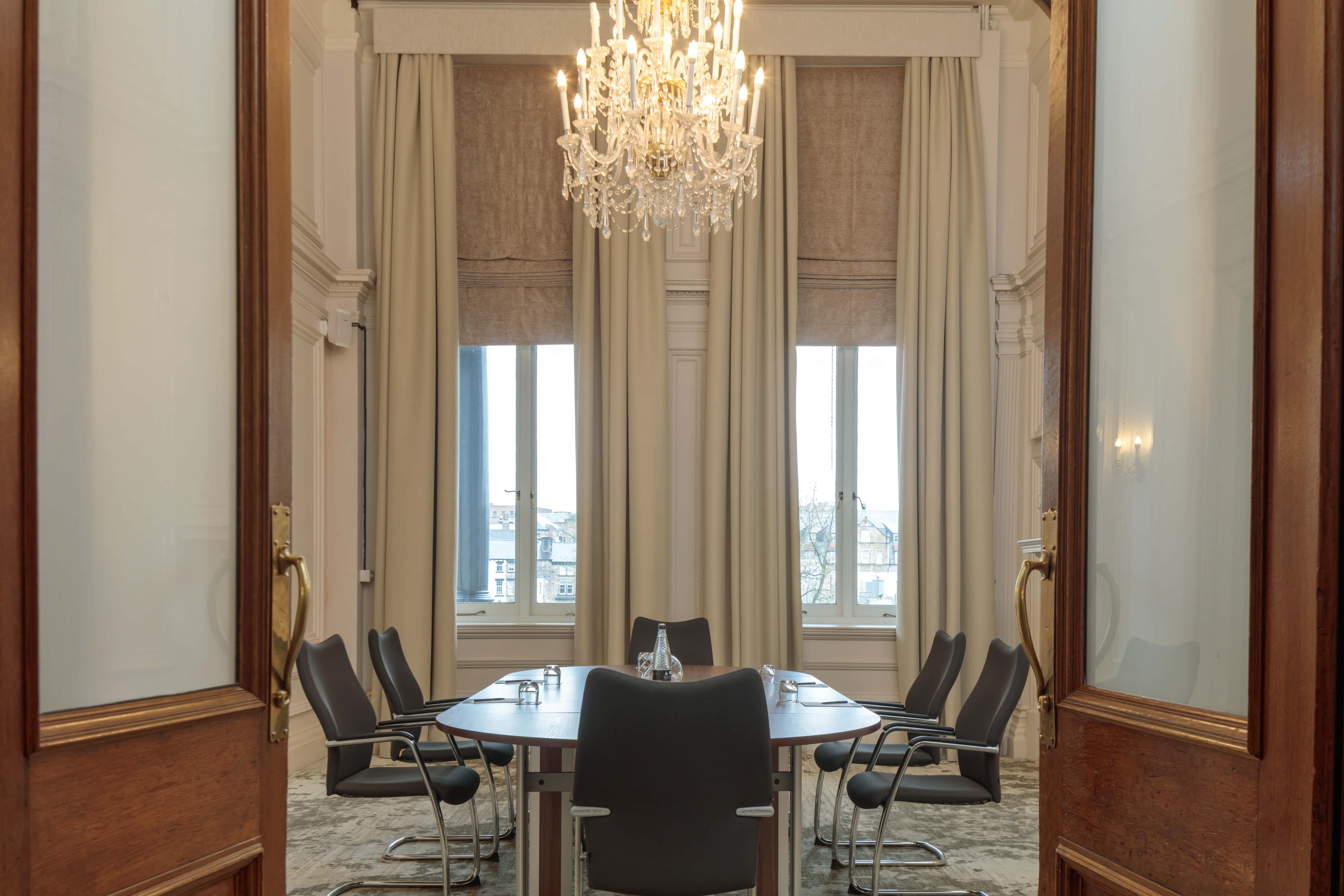 Majestic Room 0