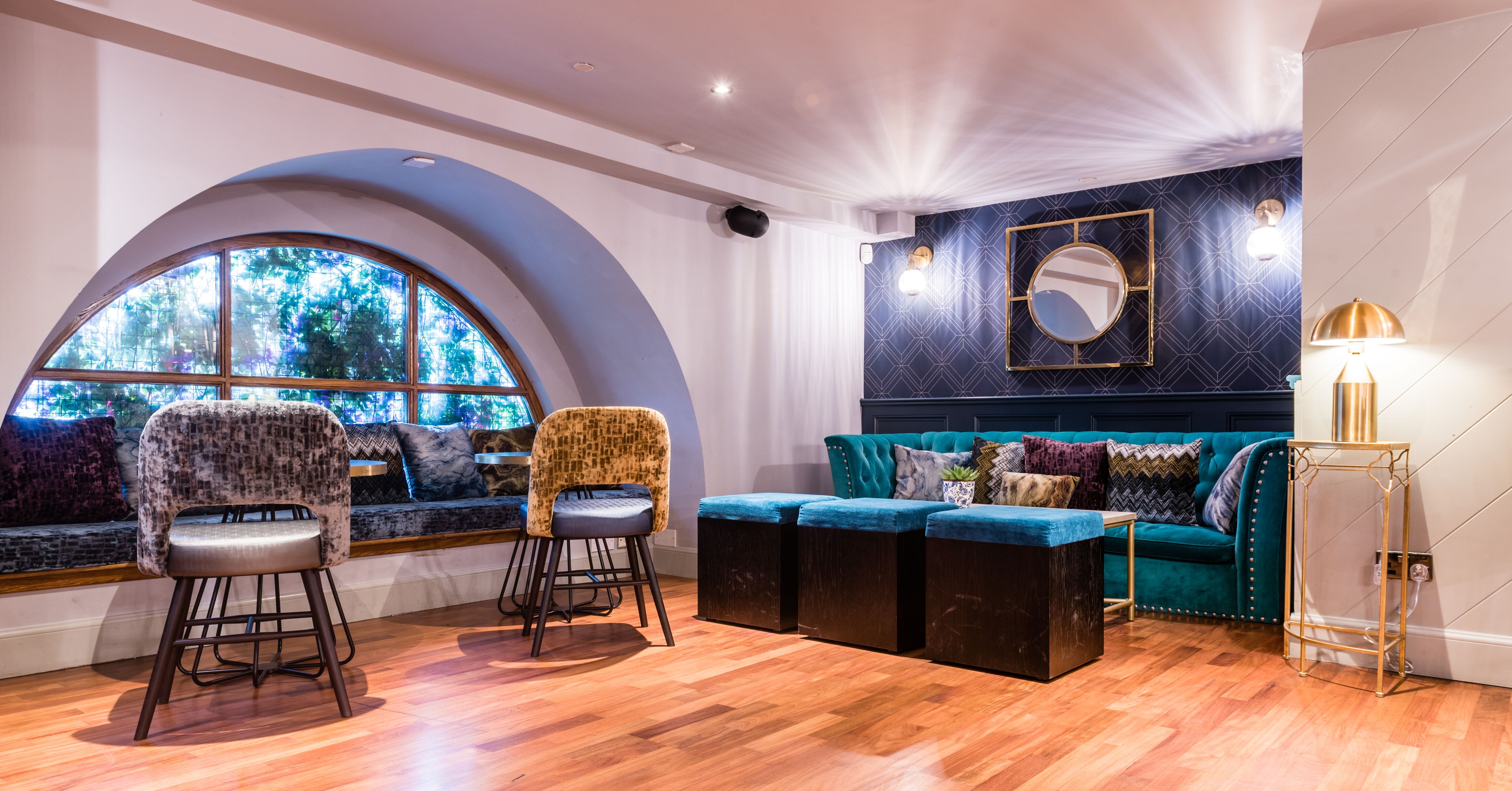 Caffe / Prosecco Bar 1