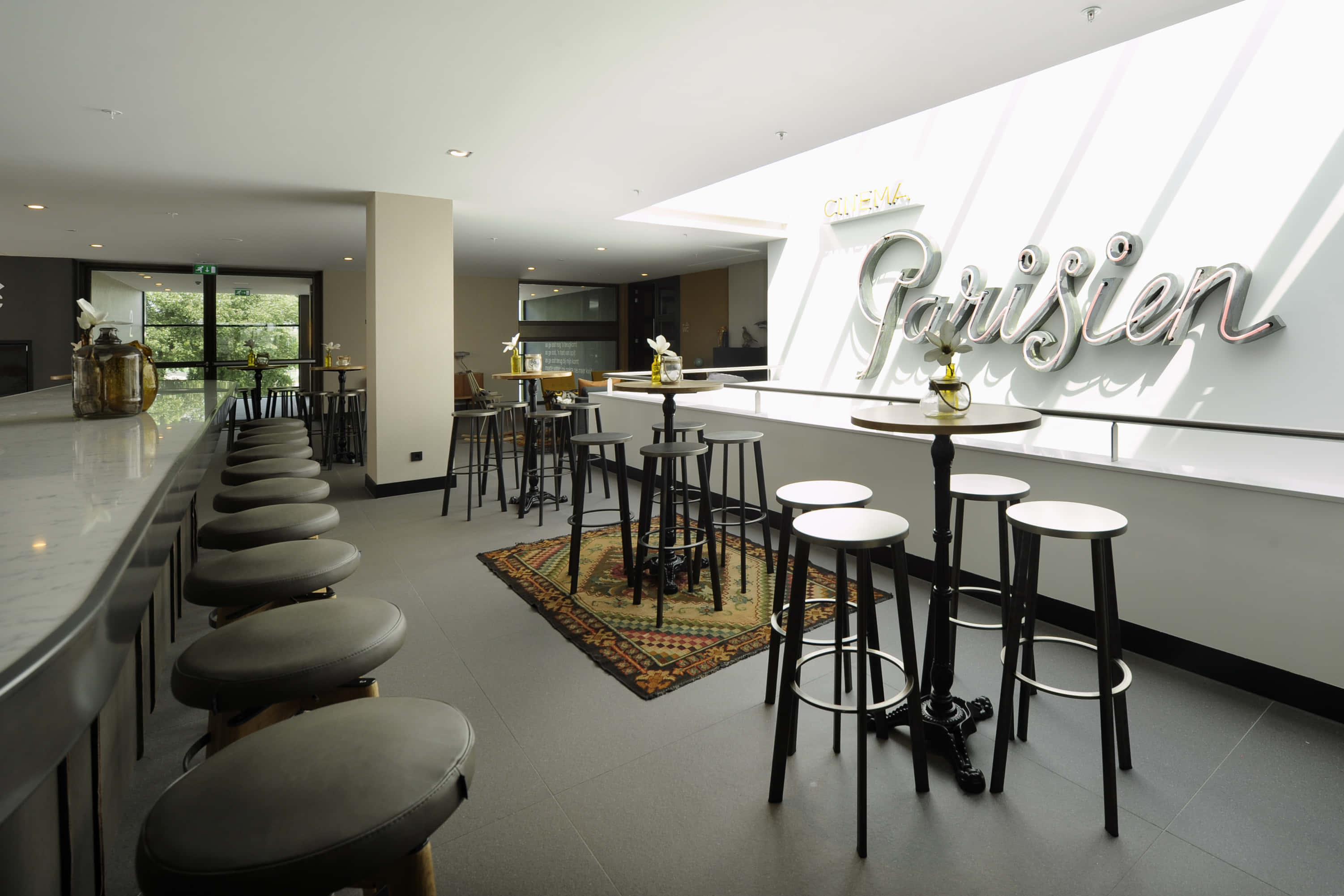 Café Cinema Parisien 4