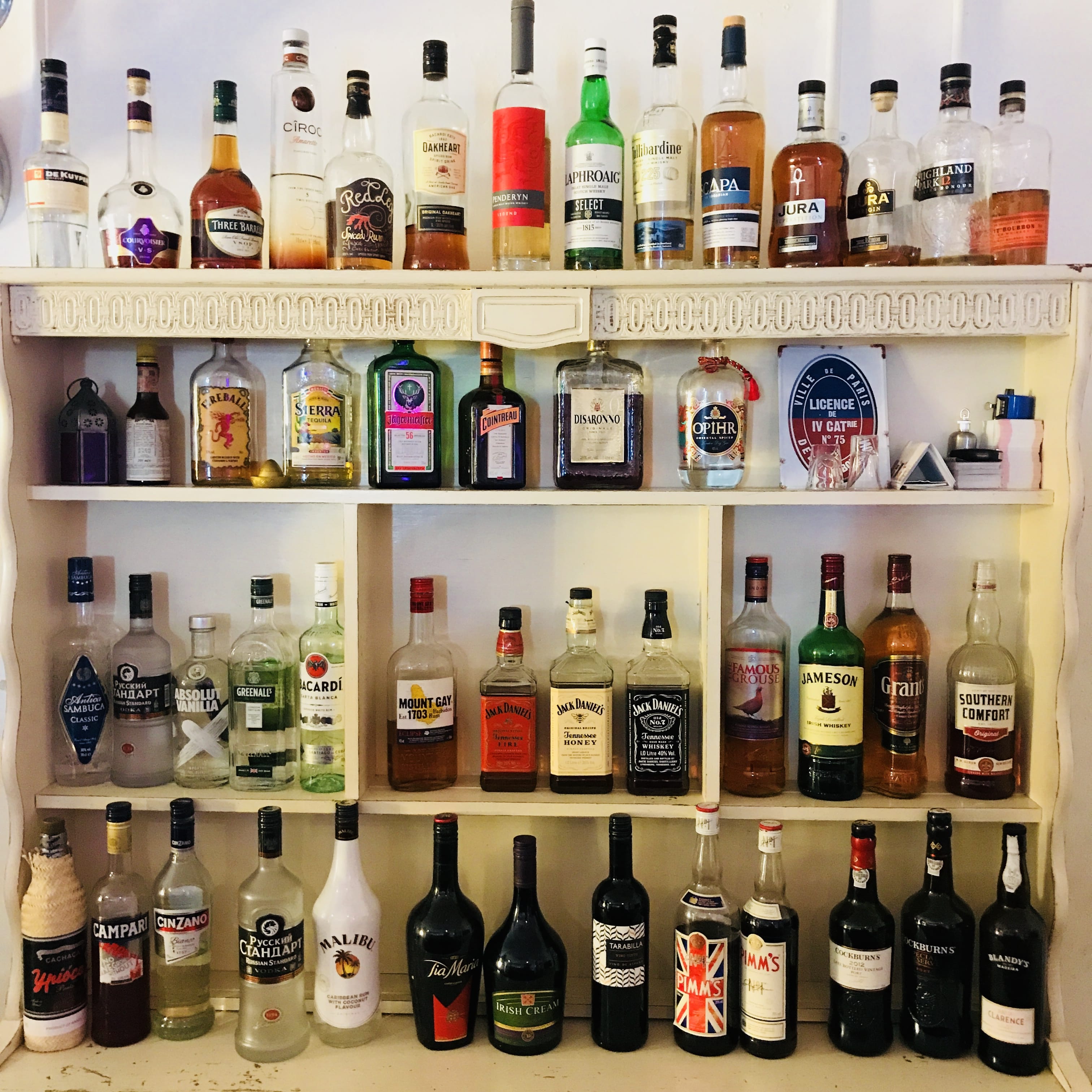 4th Floor (two adjoining studios with roof top terrace)  30