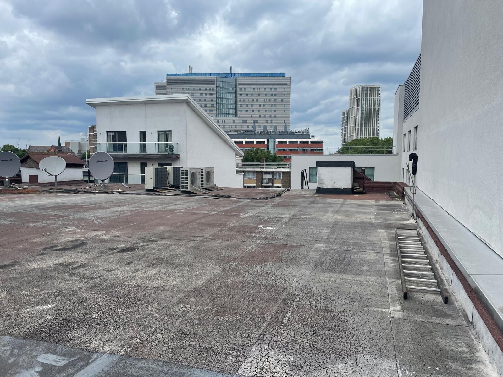 4th Floor (two adjoining studios with roof top terrace)  45