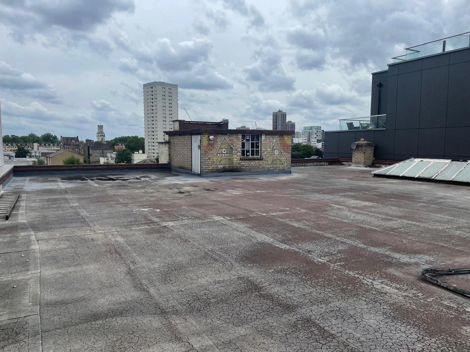 4th Floor (two adjoining studios with roof top terrace)  43