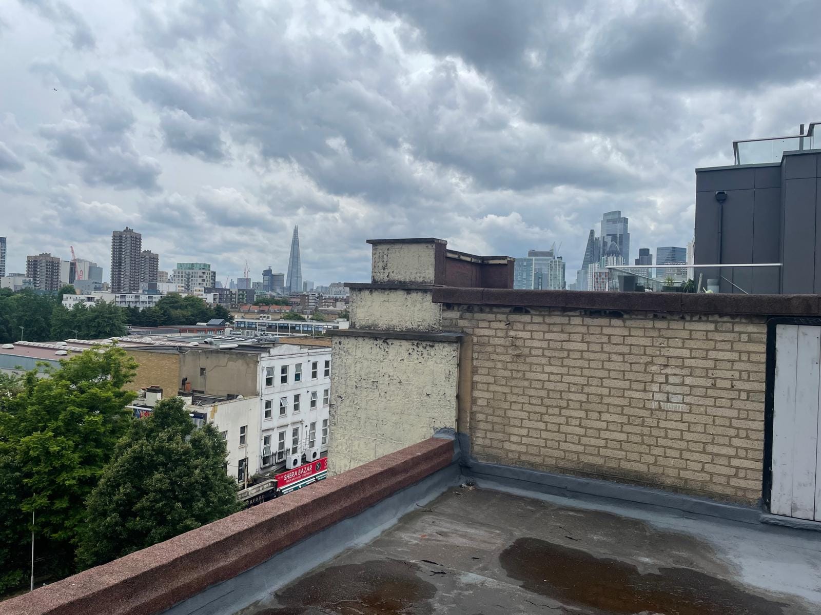 4th Floor (two adjoining studios with roof top terrace)  46