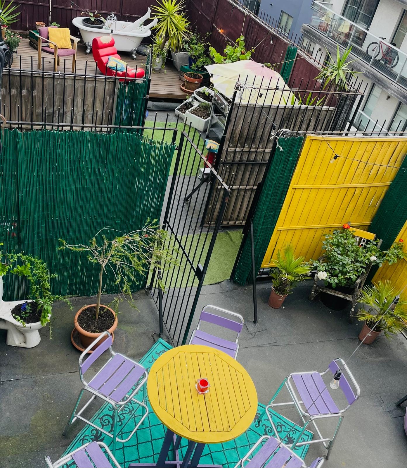 4th Floor (two adjoining studios with roof top terrace)  44