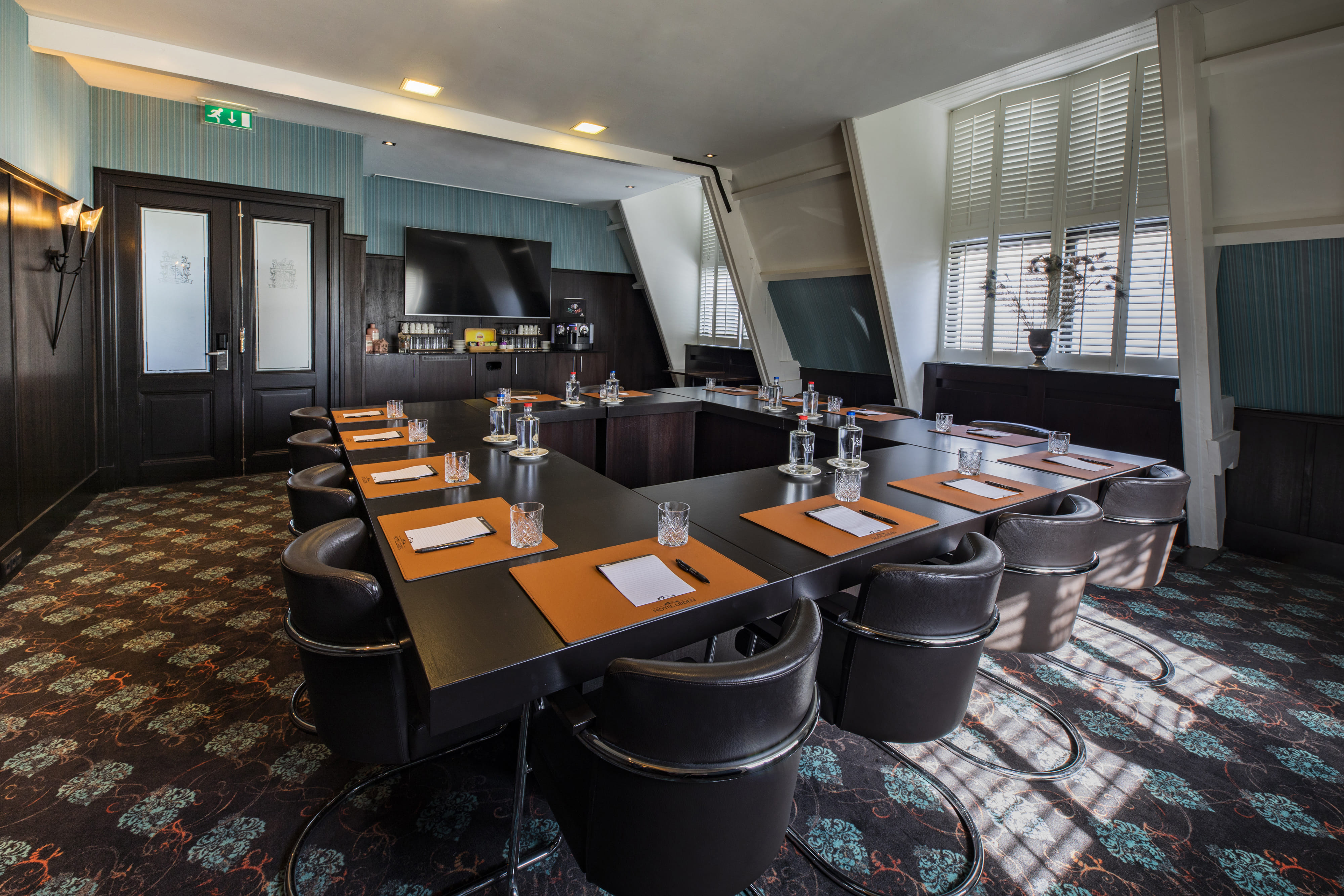 Boardroom 7