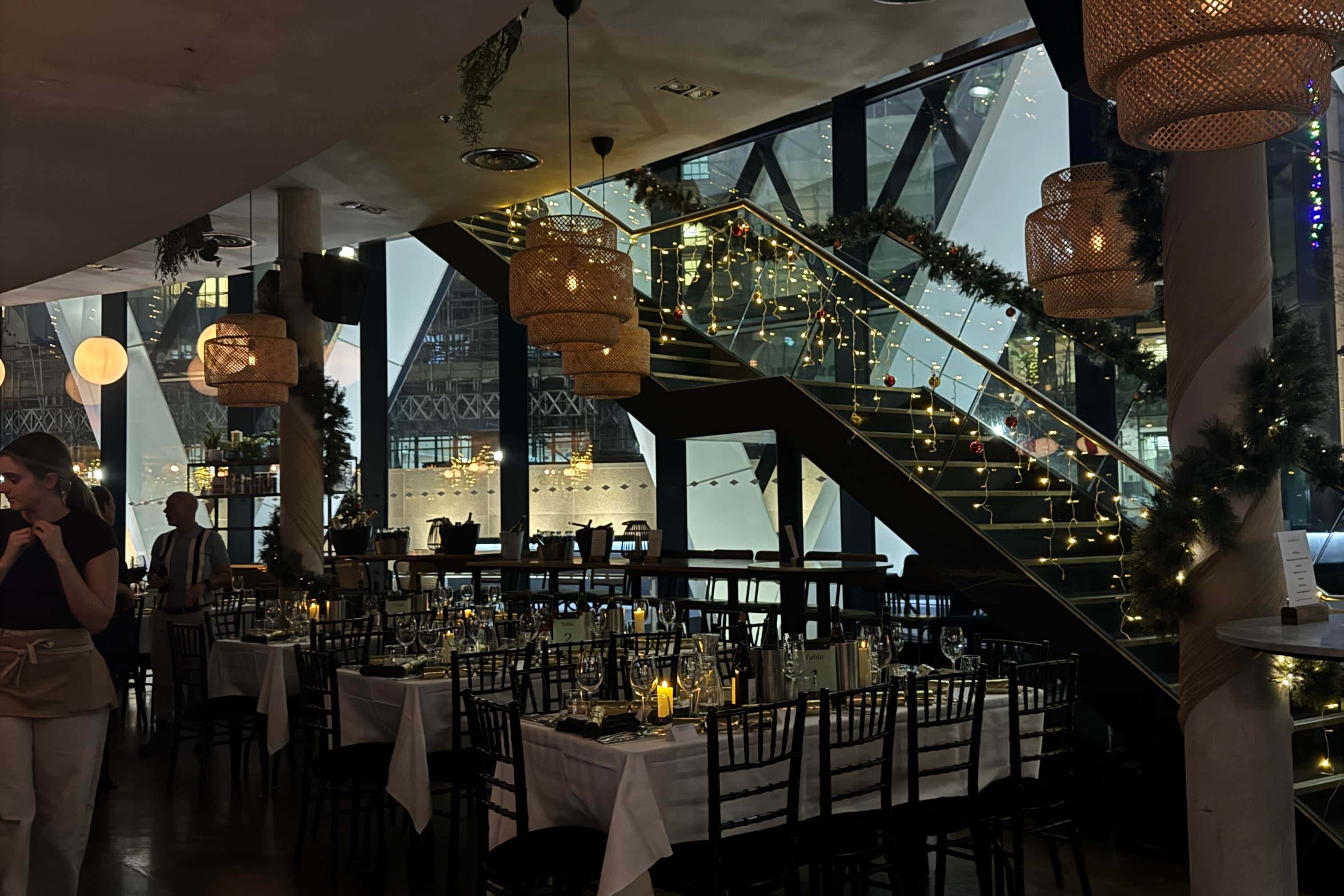 Main Bar 7