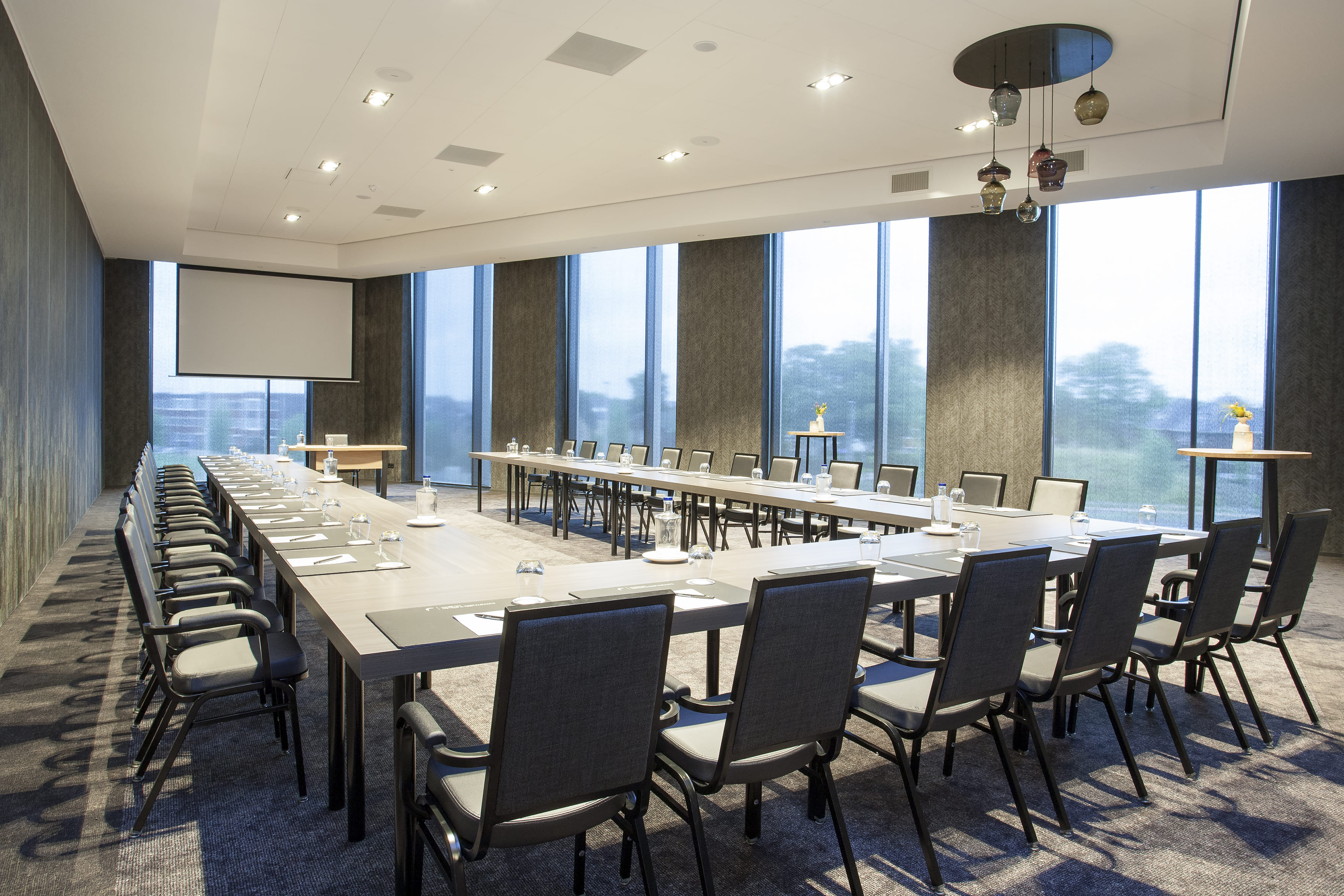 Zaal 4 / Waalsprong 4 2