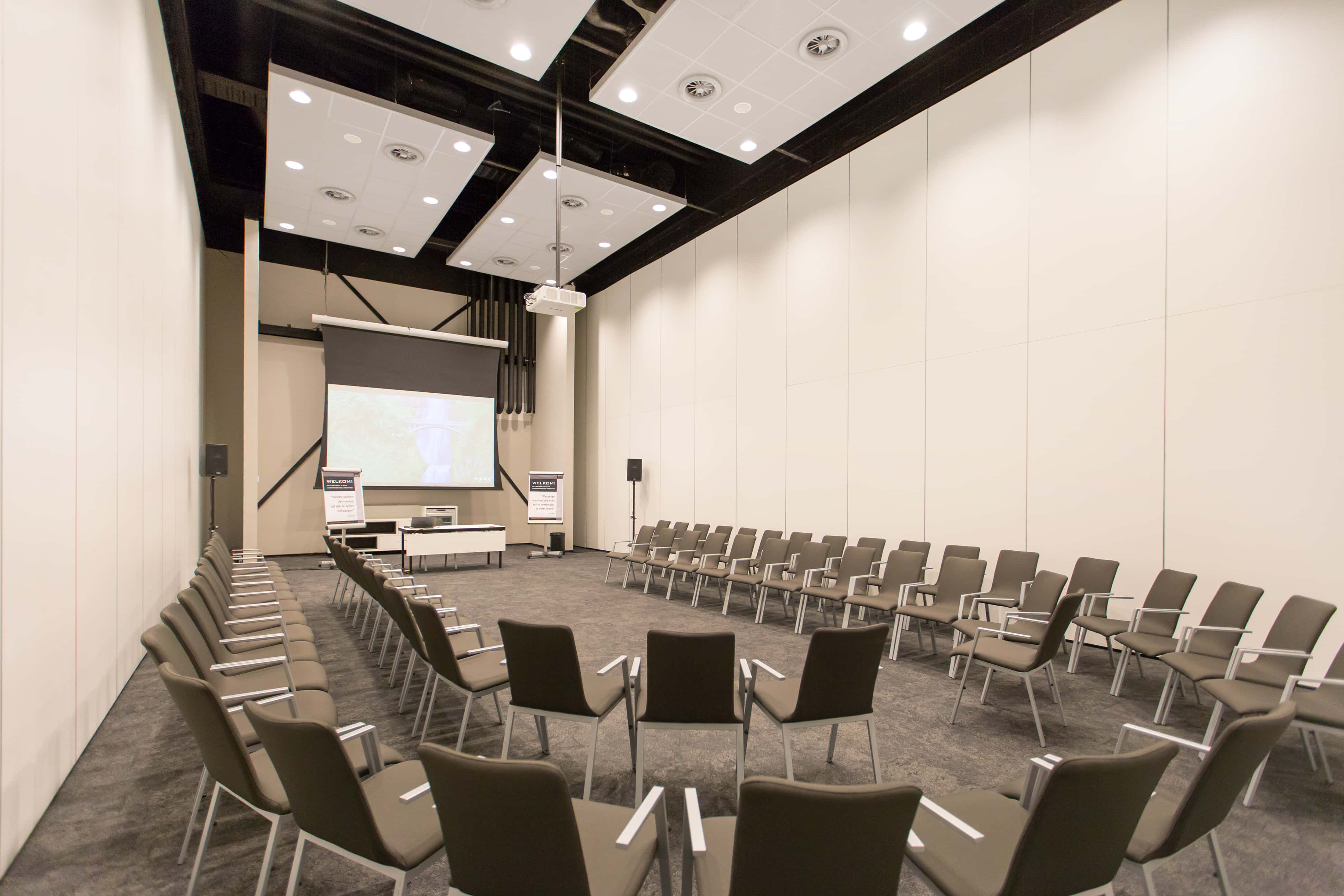 Meeting room 4 1