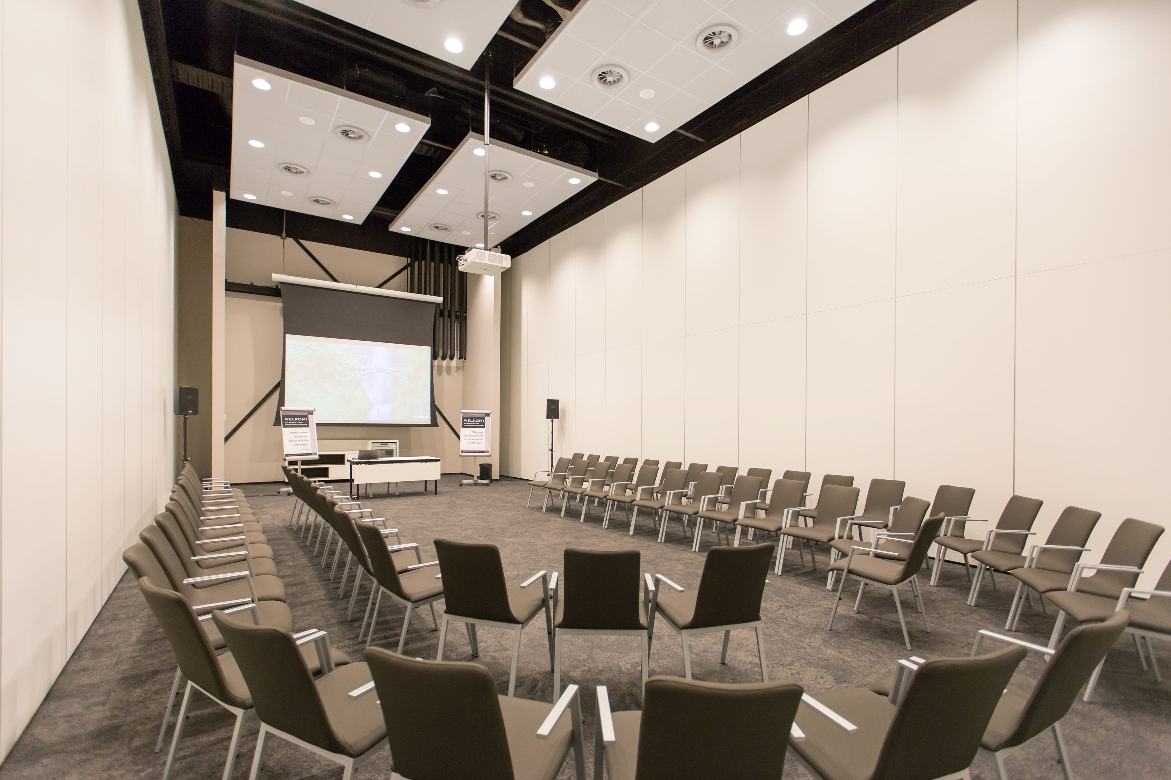 Meeting room 6 1