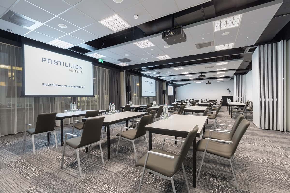 Meeting room 19+20+21+22 1