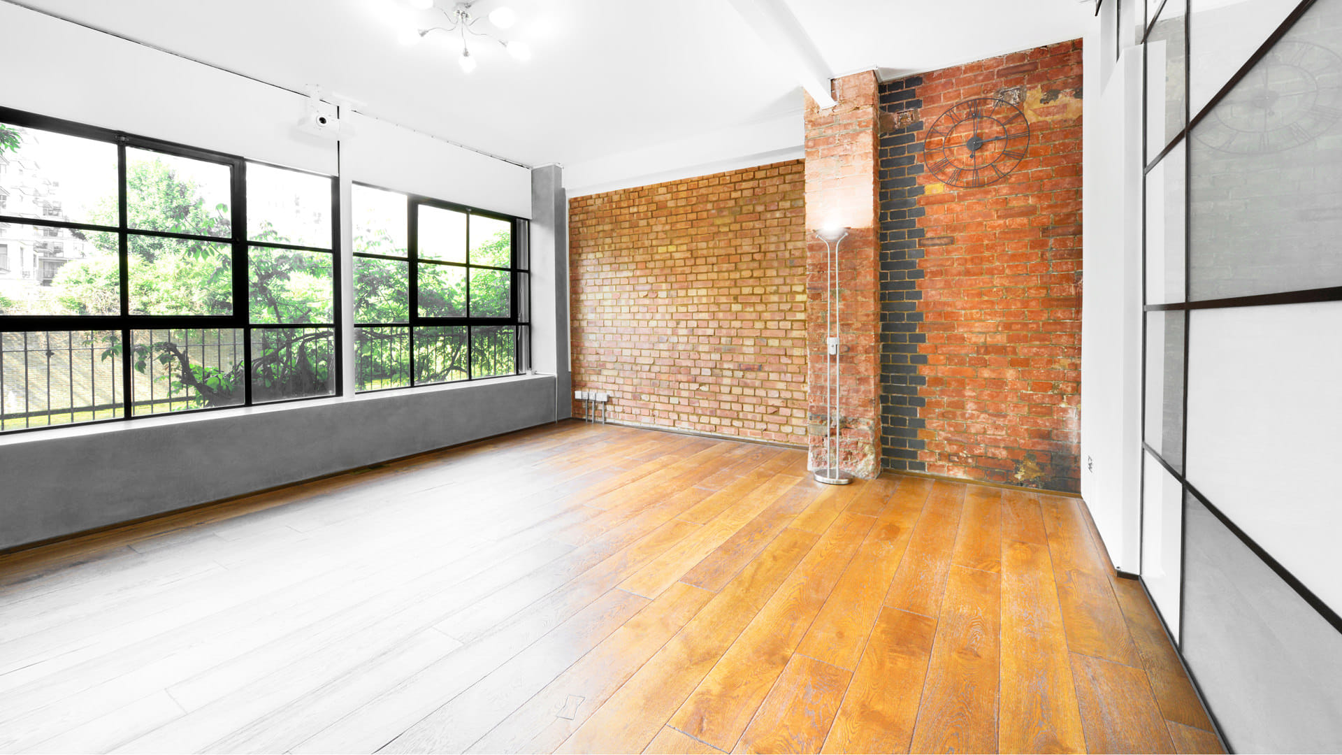 Studio 1 Apartment 4