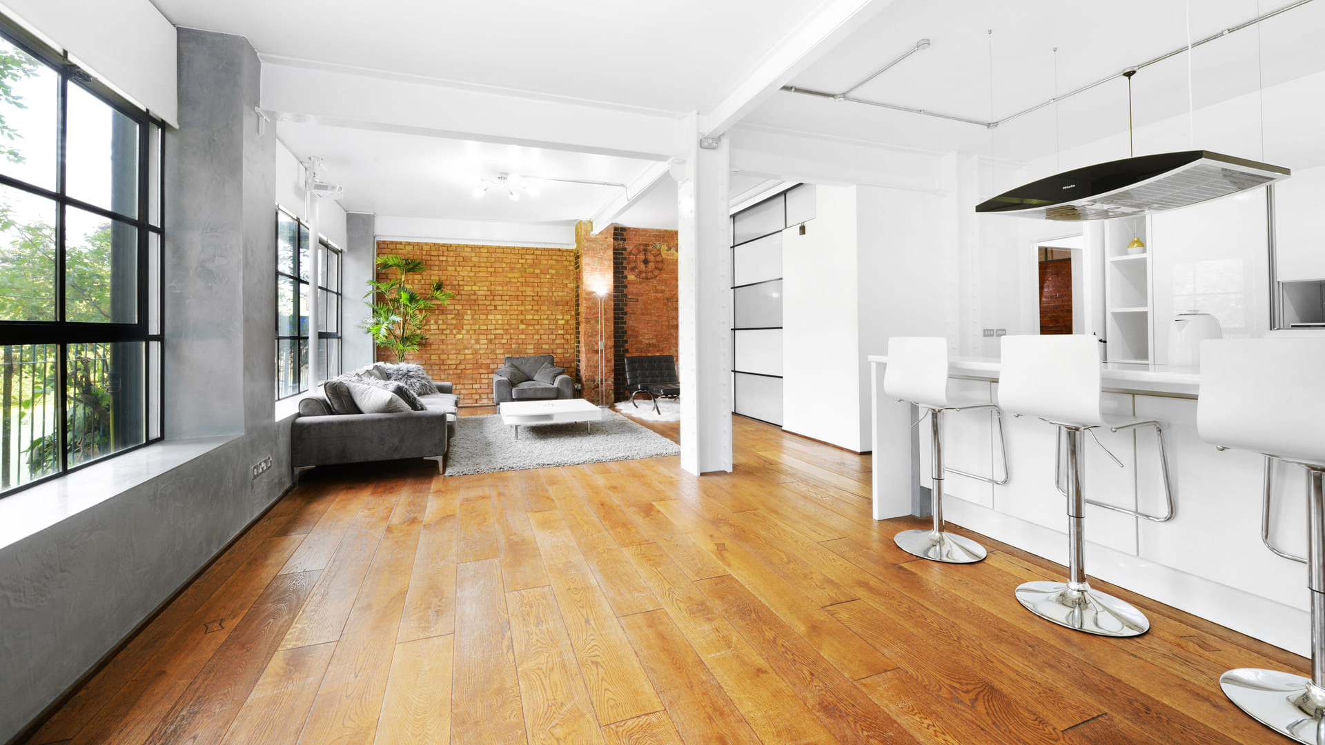 Studio 1 Apartment 1