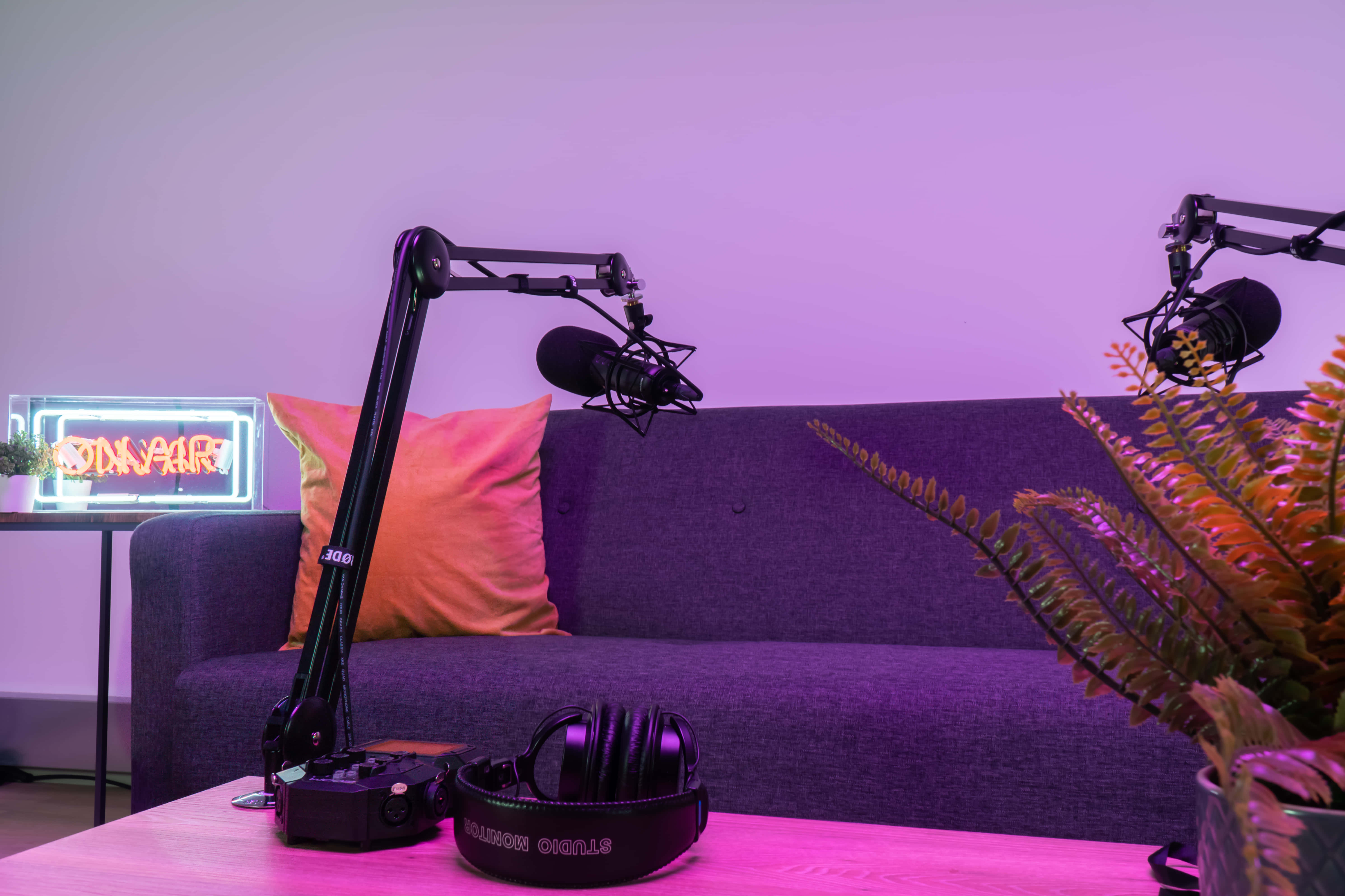 Podcast Studio Hoxton 3