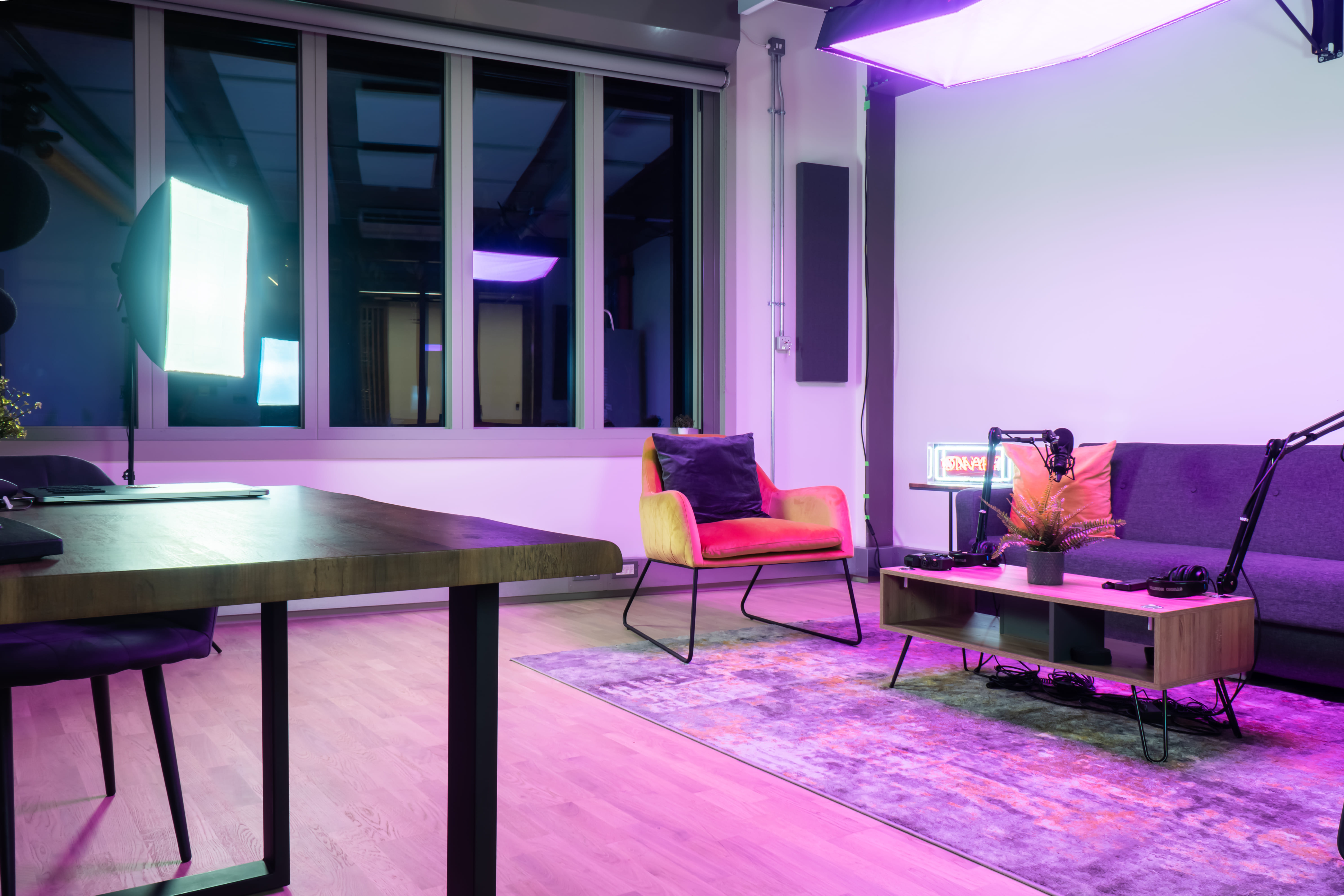 Podcast Studio Hoxton 2