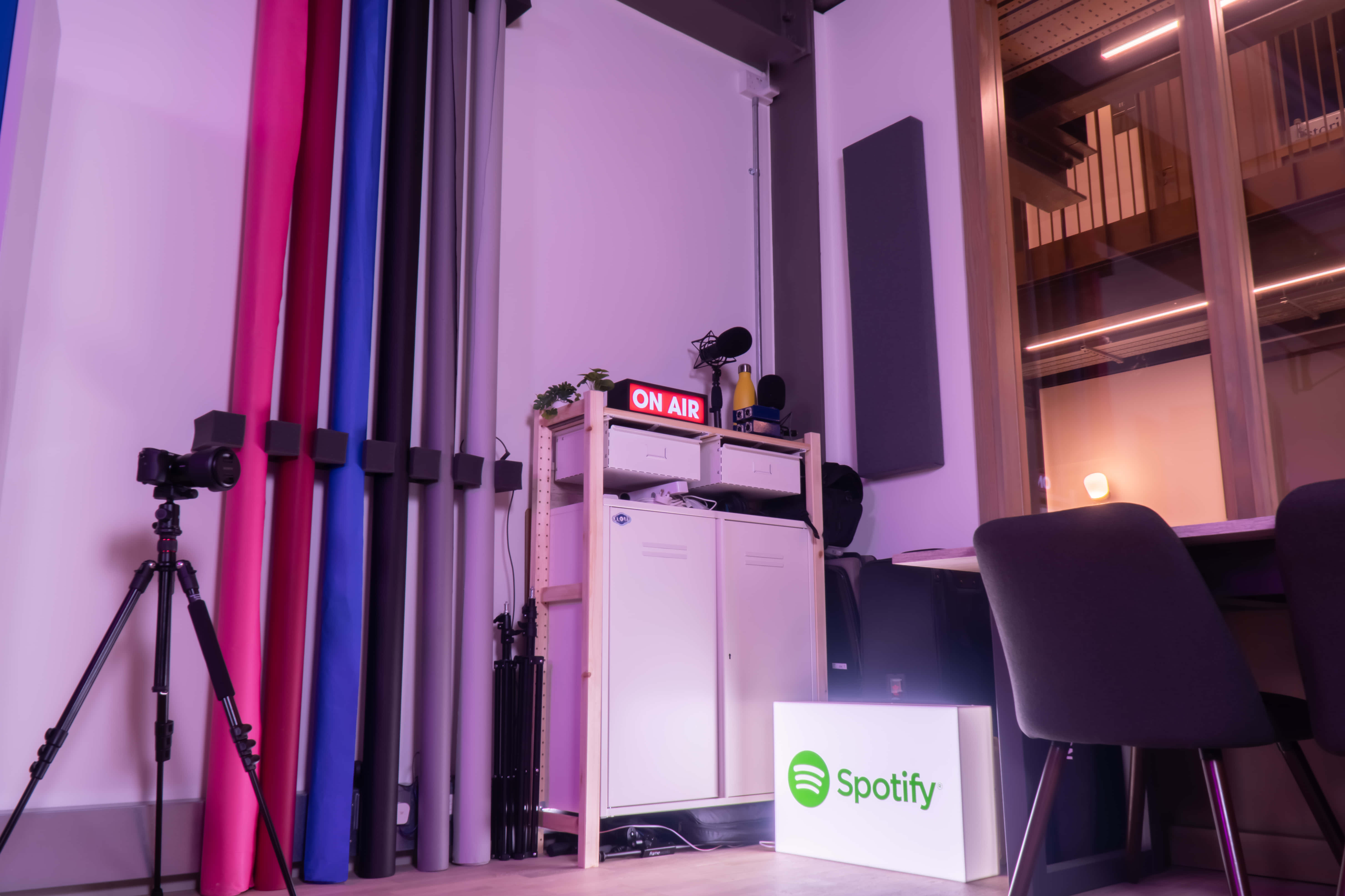 Podcast Studio Hoxton 4