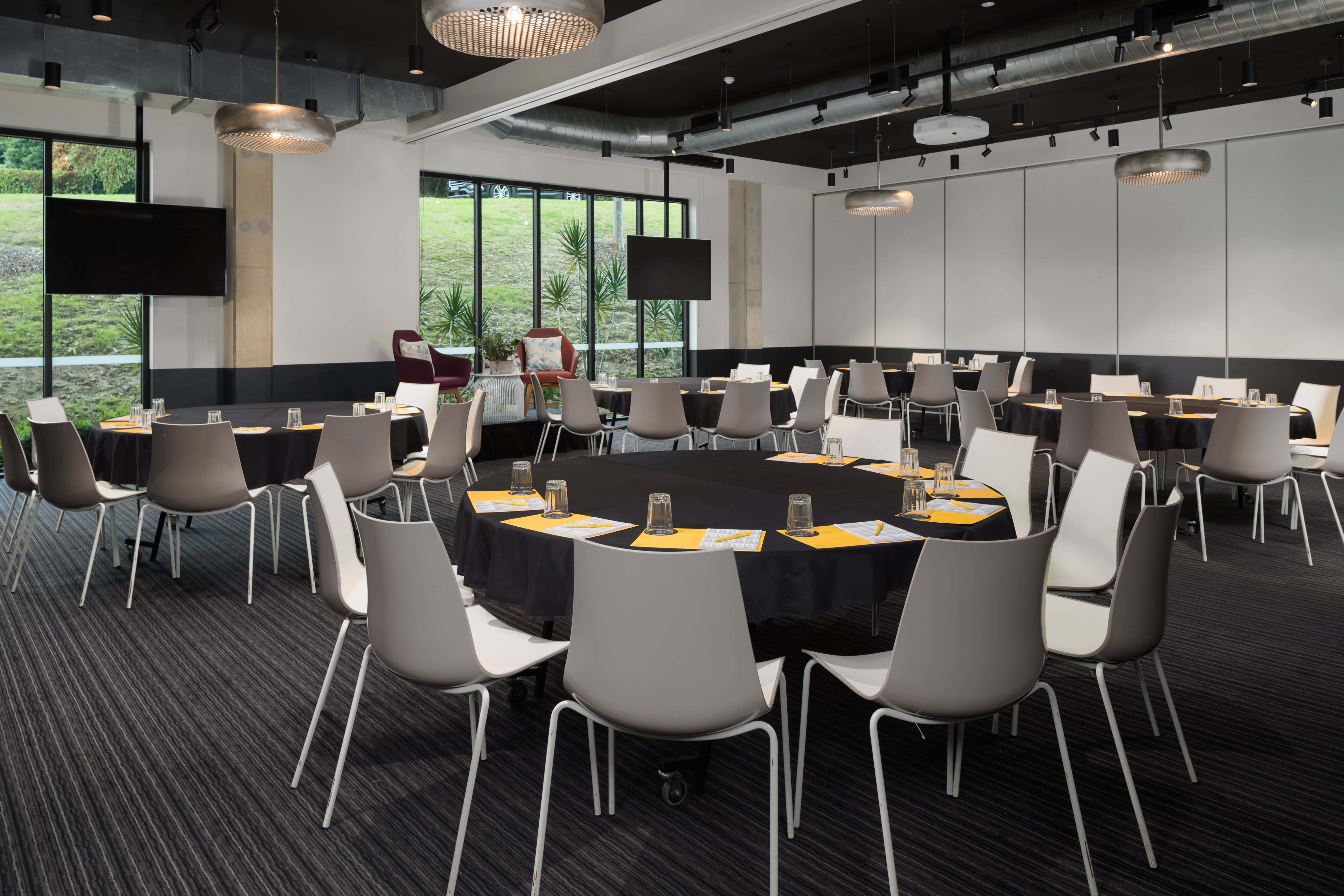 Campbell + Donahue 0