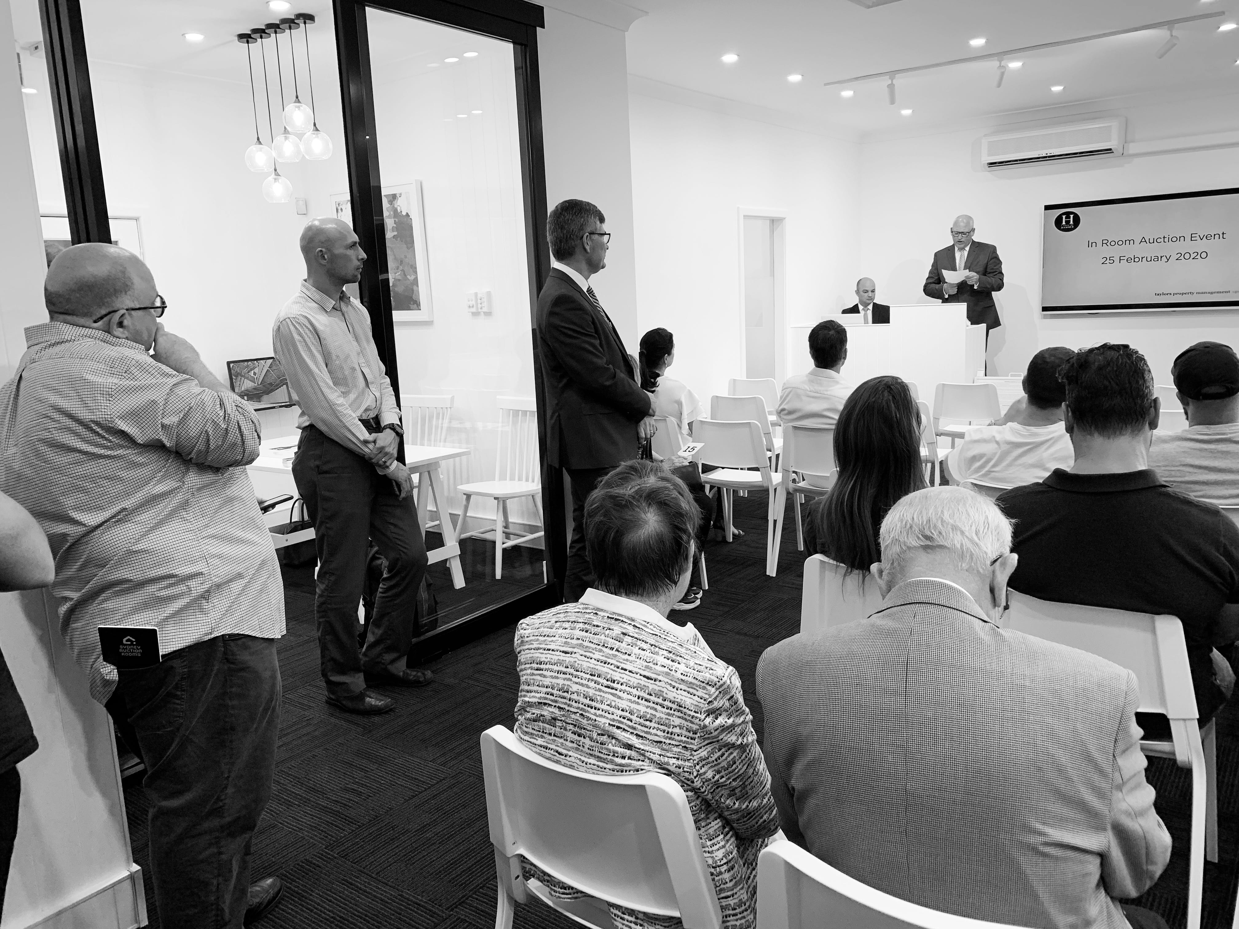 Auction/Conference Room 6