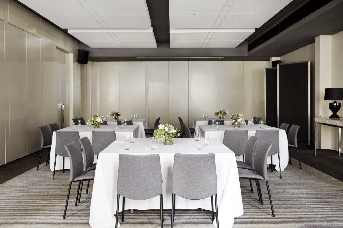 Establishment Rooms II & III 3