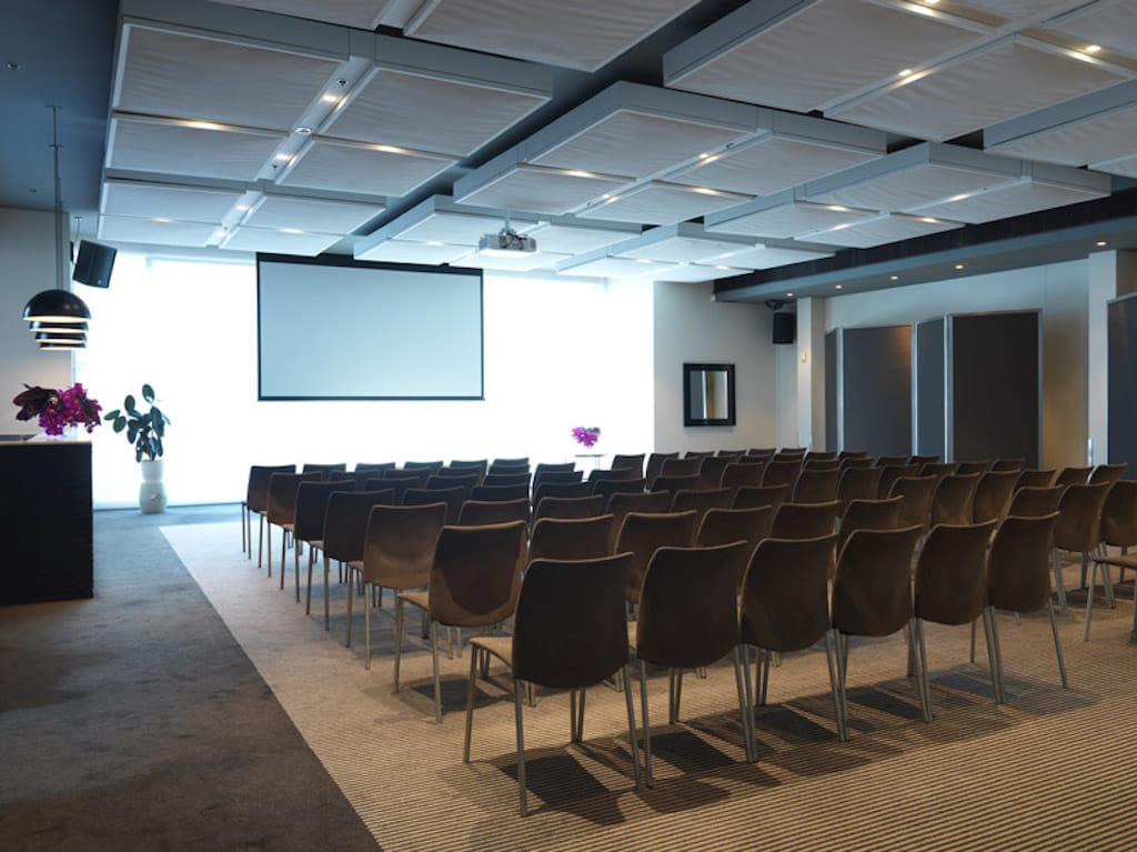 Establishment Rooms II & III 5