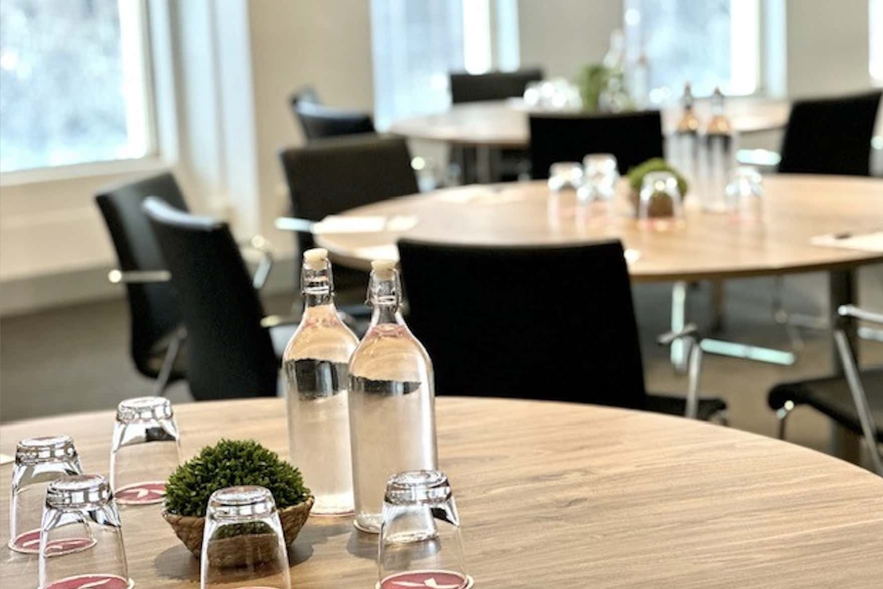 Extra Large Room 3D tour